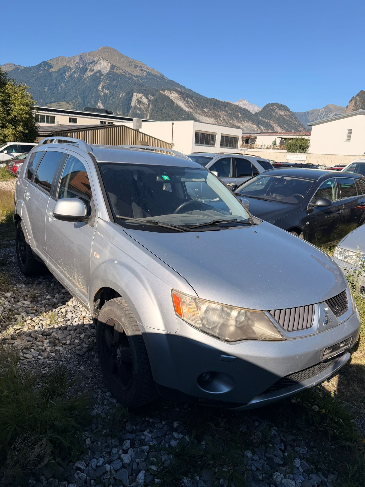 MITSUBISHI Outlander 2.4 Intense 4WD CVT-image-1