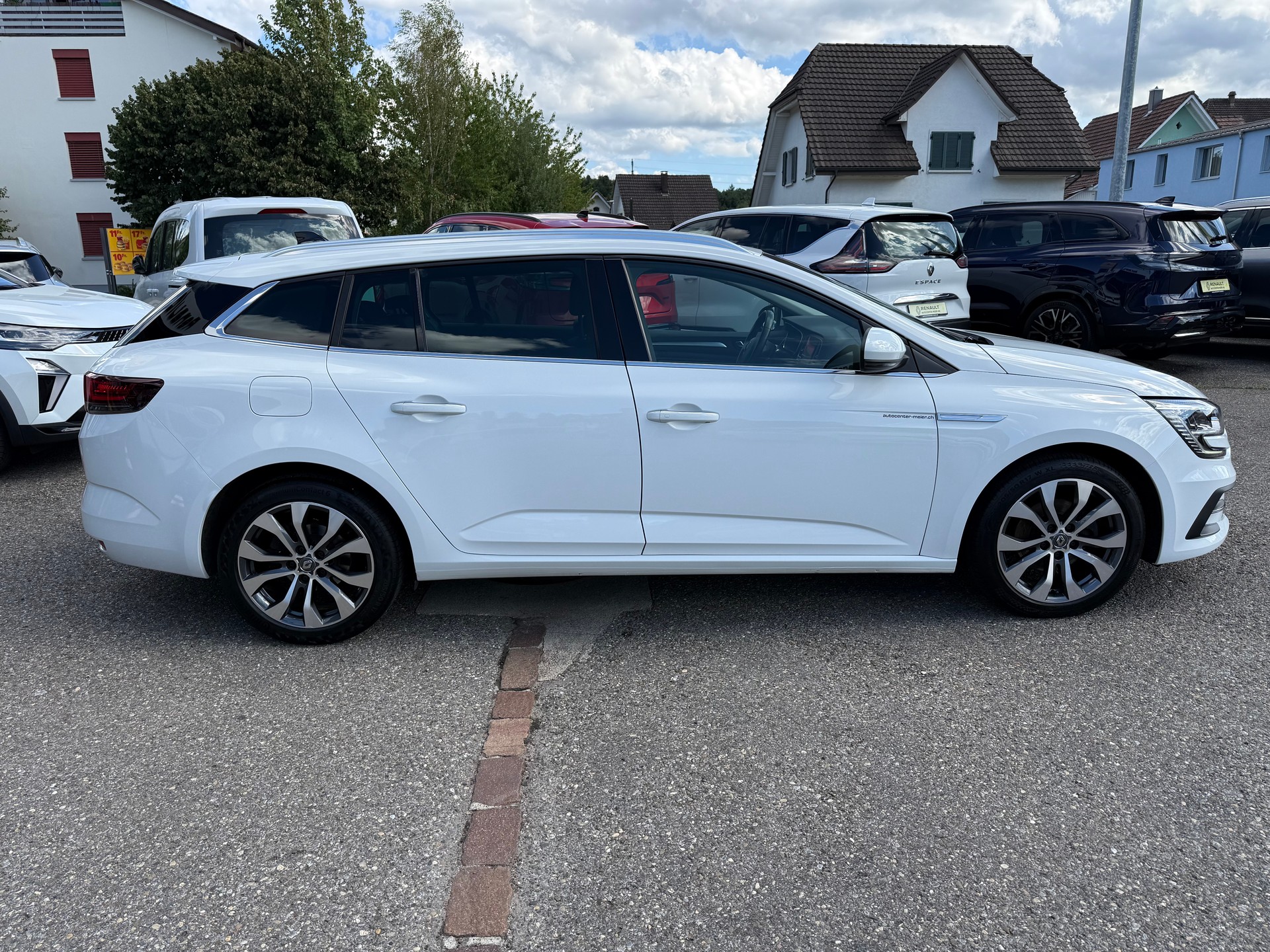 RENAULT Mégane Grandtour 1.3 16V Turbo Techno EDC-showroom-element-2