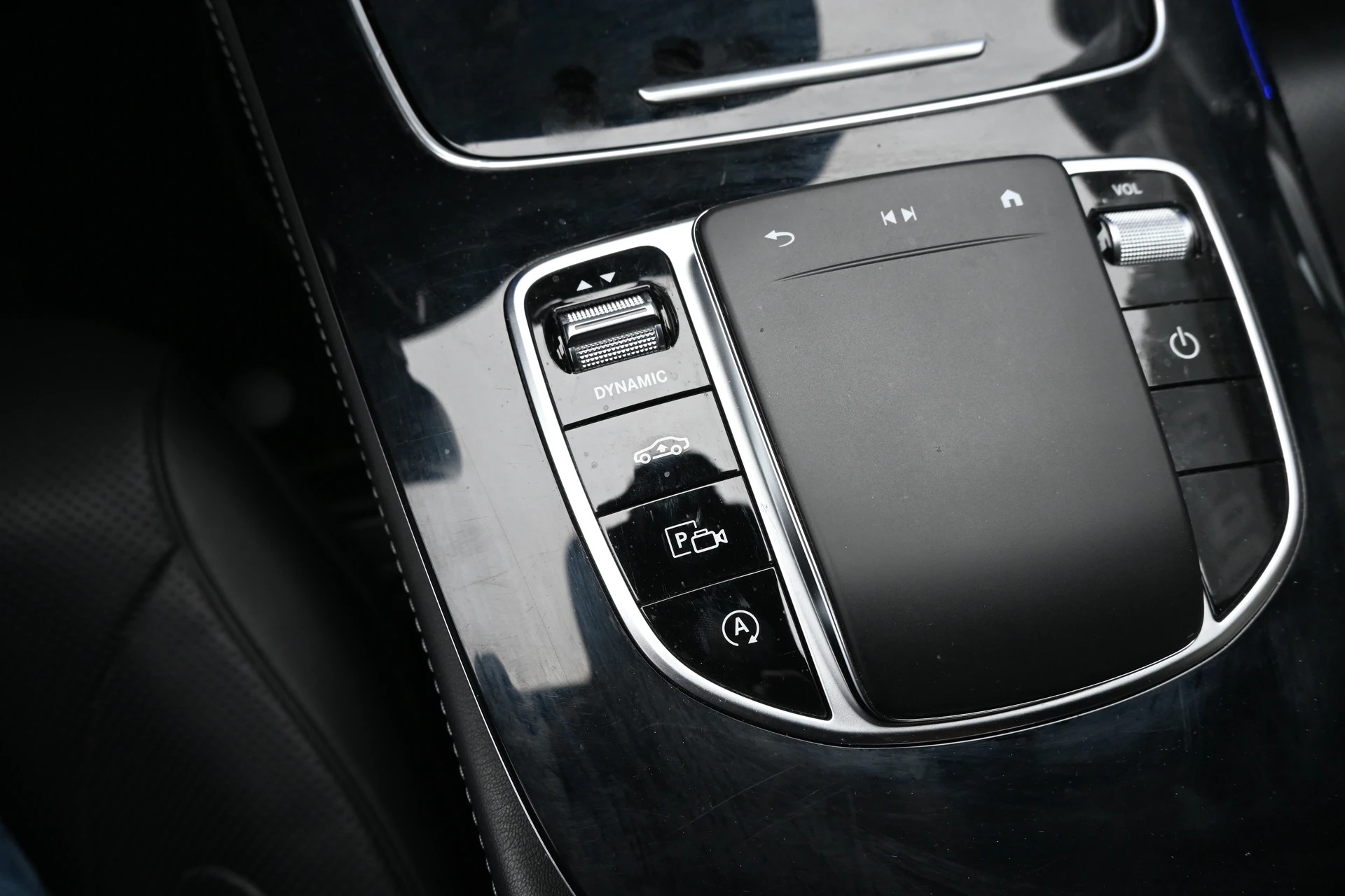 MERCEDES-BENZ CLS 450 4Matic AMG Line 9G-Tronic + Voll-Ausstattung (CH Auto) Facelift Modell-image-20