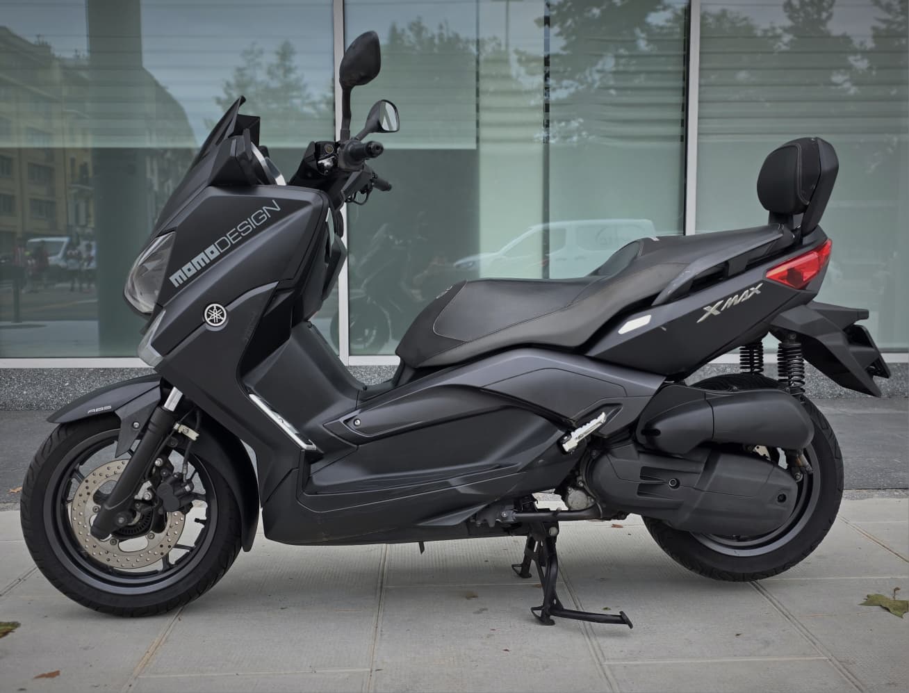 YAMAHA X-MaxYP 125 R ABS Momo-image-2