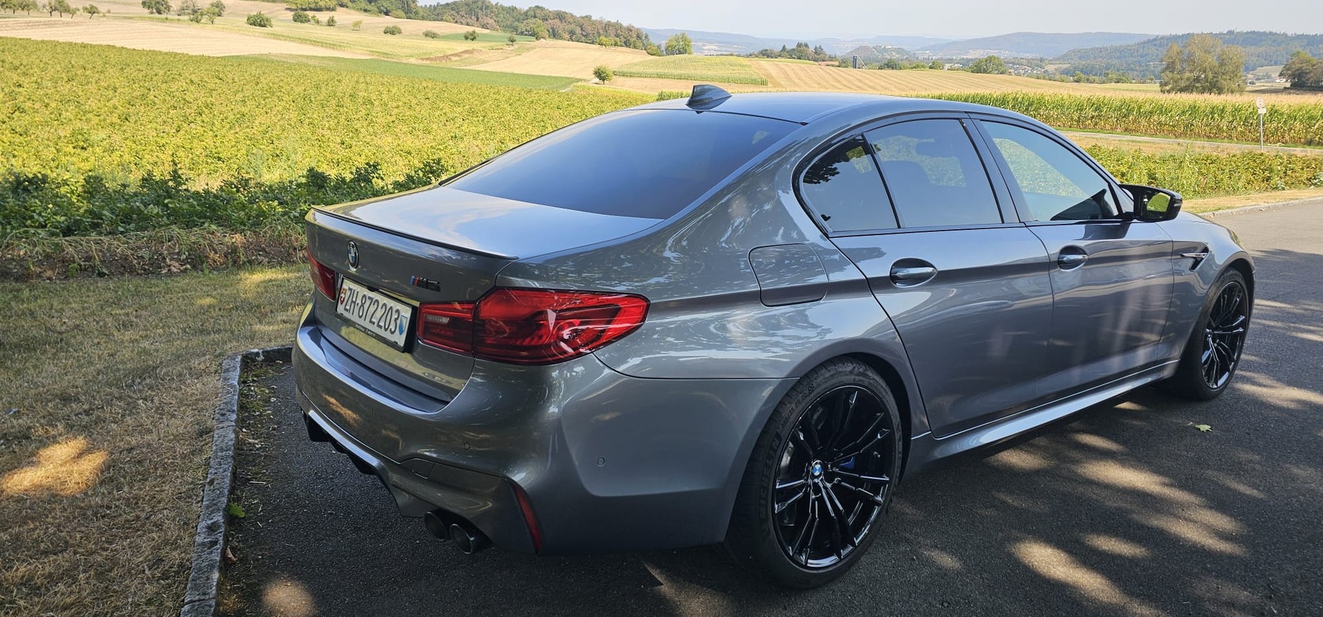BMW M5 xDrive-image-1