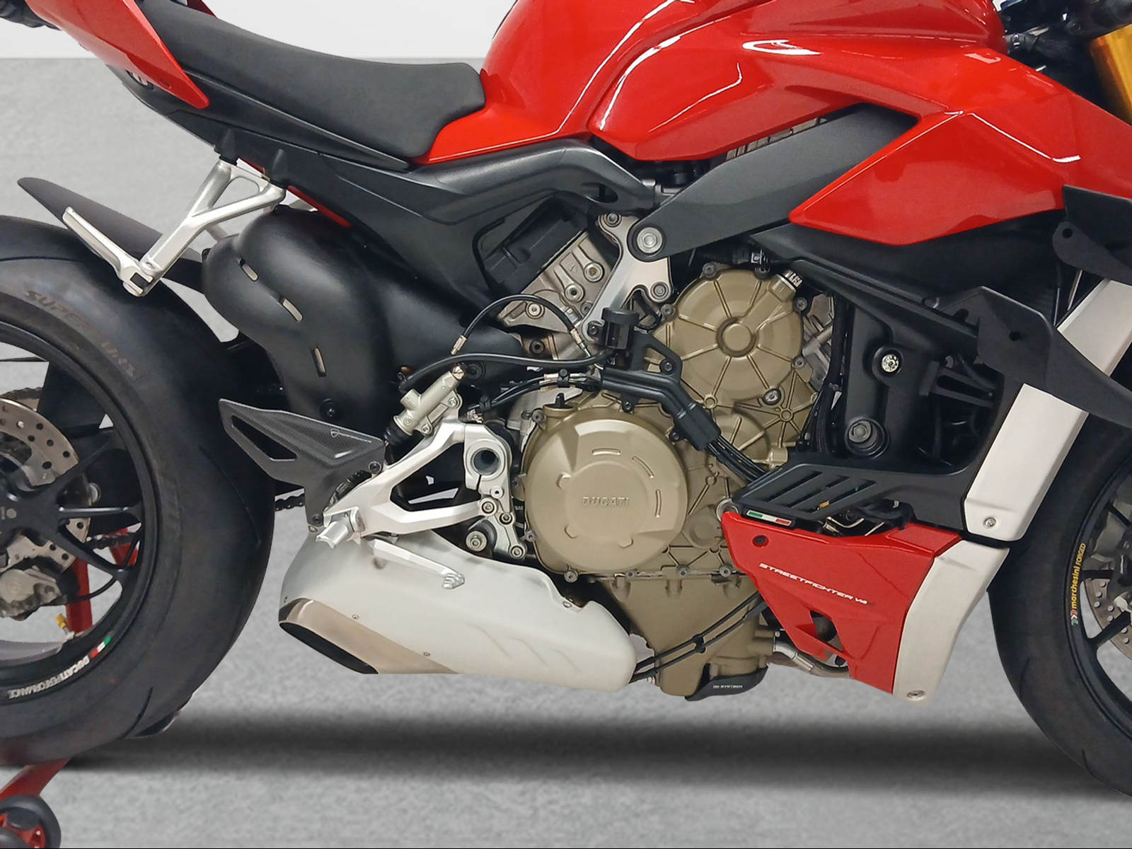 DUCATI Streetfighter V4 S-image-8