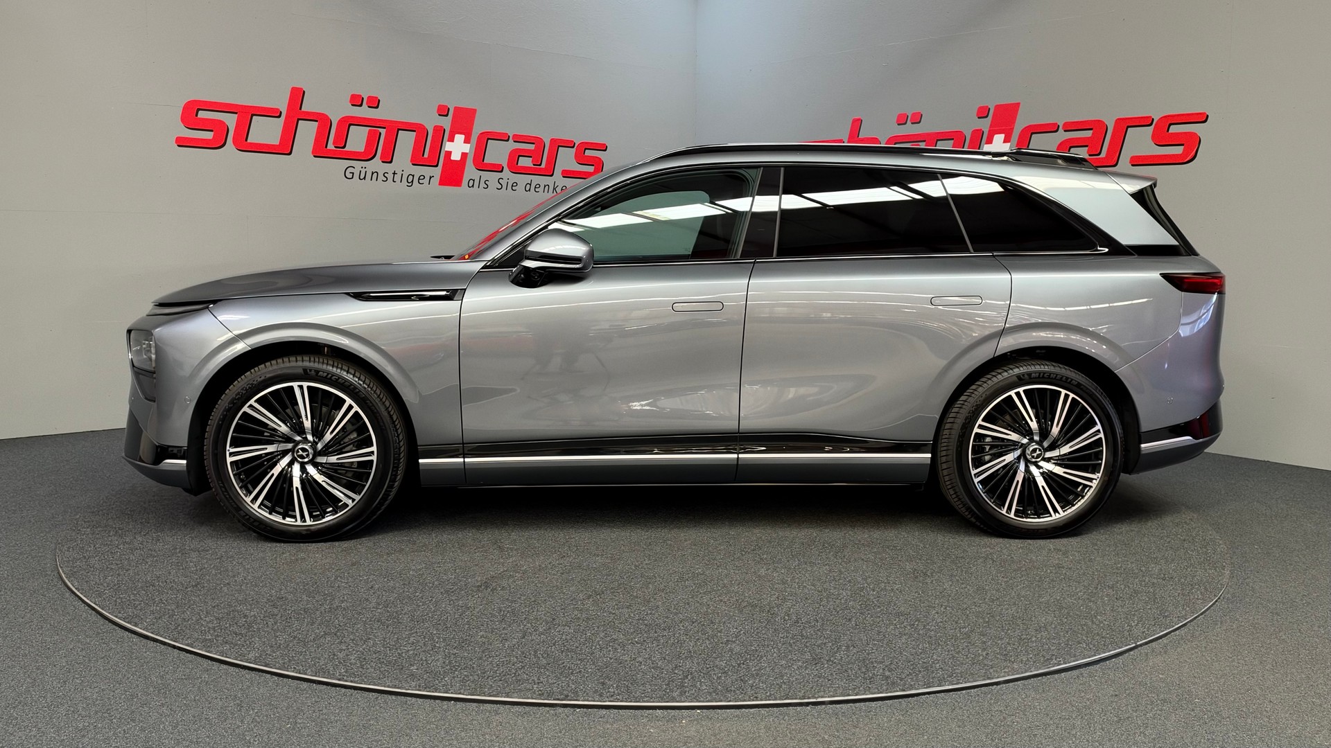 XPENG G9 93kWh Performance AWD MY26-showroom-element-2