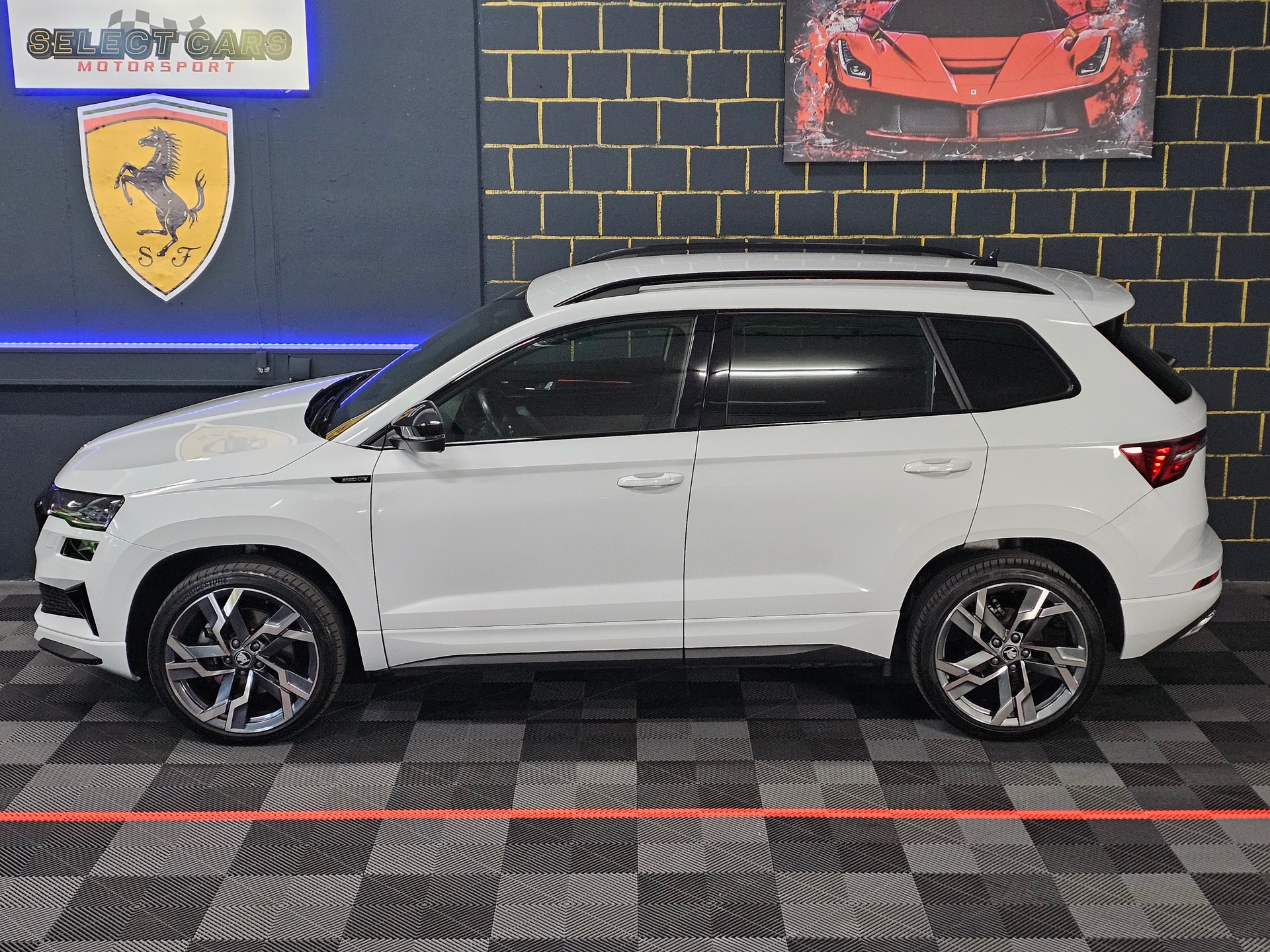 SKODA Karoq 1.5 TSI SportLine DSG-image-1