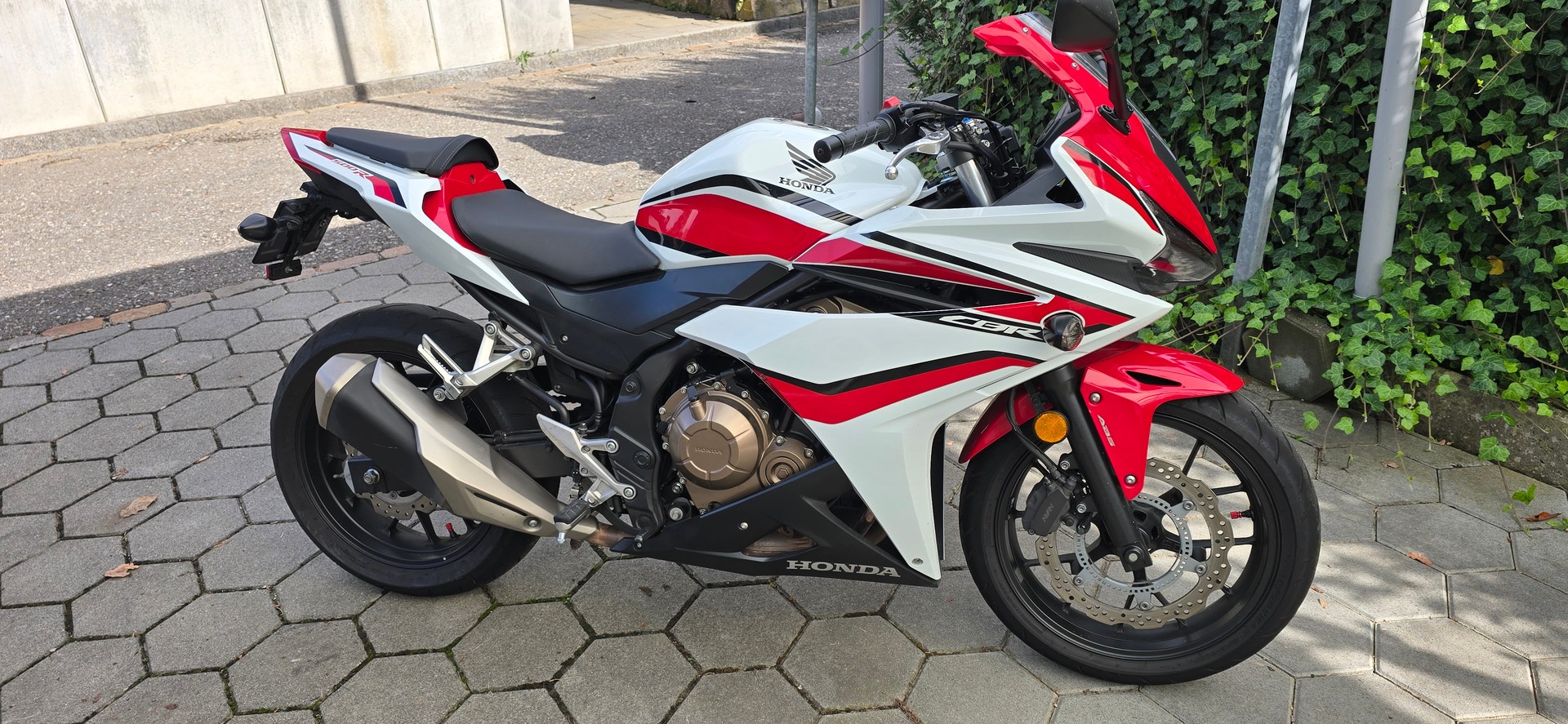 HONDA CBR 500 RA ABS (35kW)-image-1