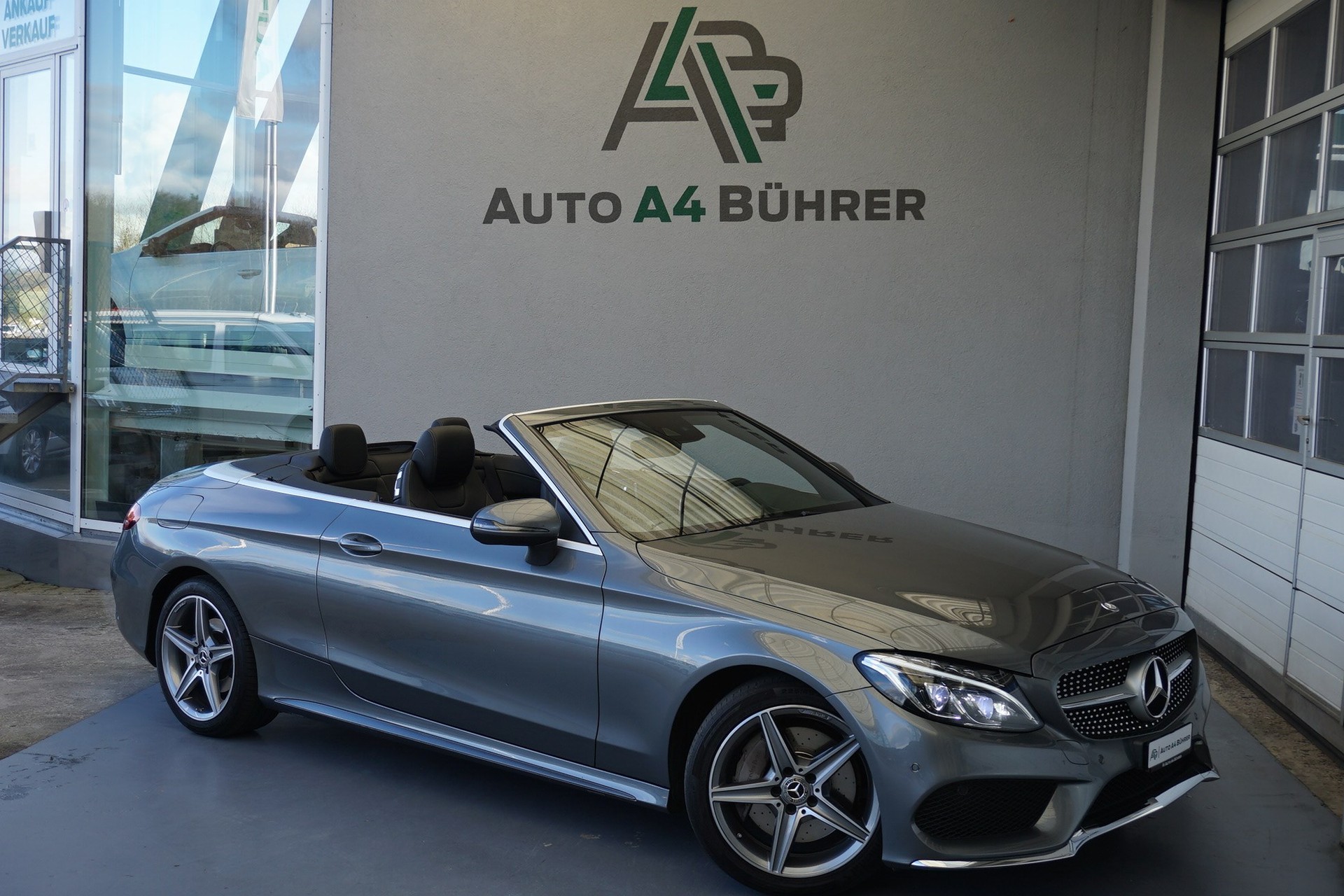 MERCEDES-BENZ C 250 AMG Line-showroom-element-3
