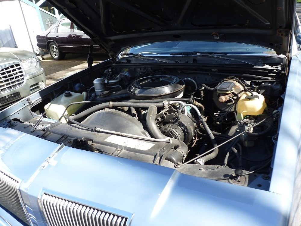 OLDSMOBILE Cutlass Supreme Brougham-image-13