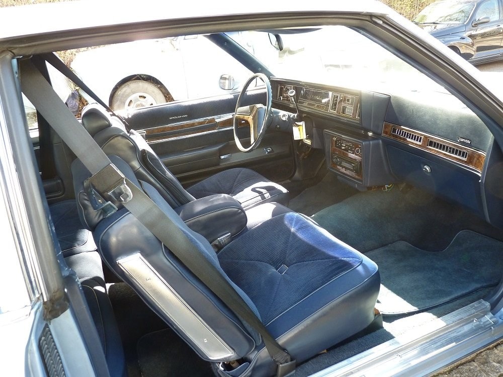 OLDSMOBILE Cutlass Supreme Brougham-image-14