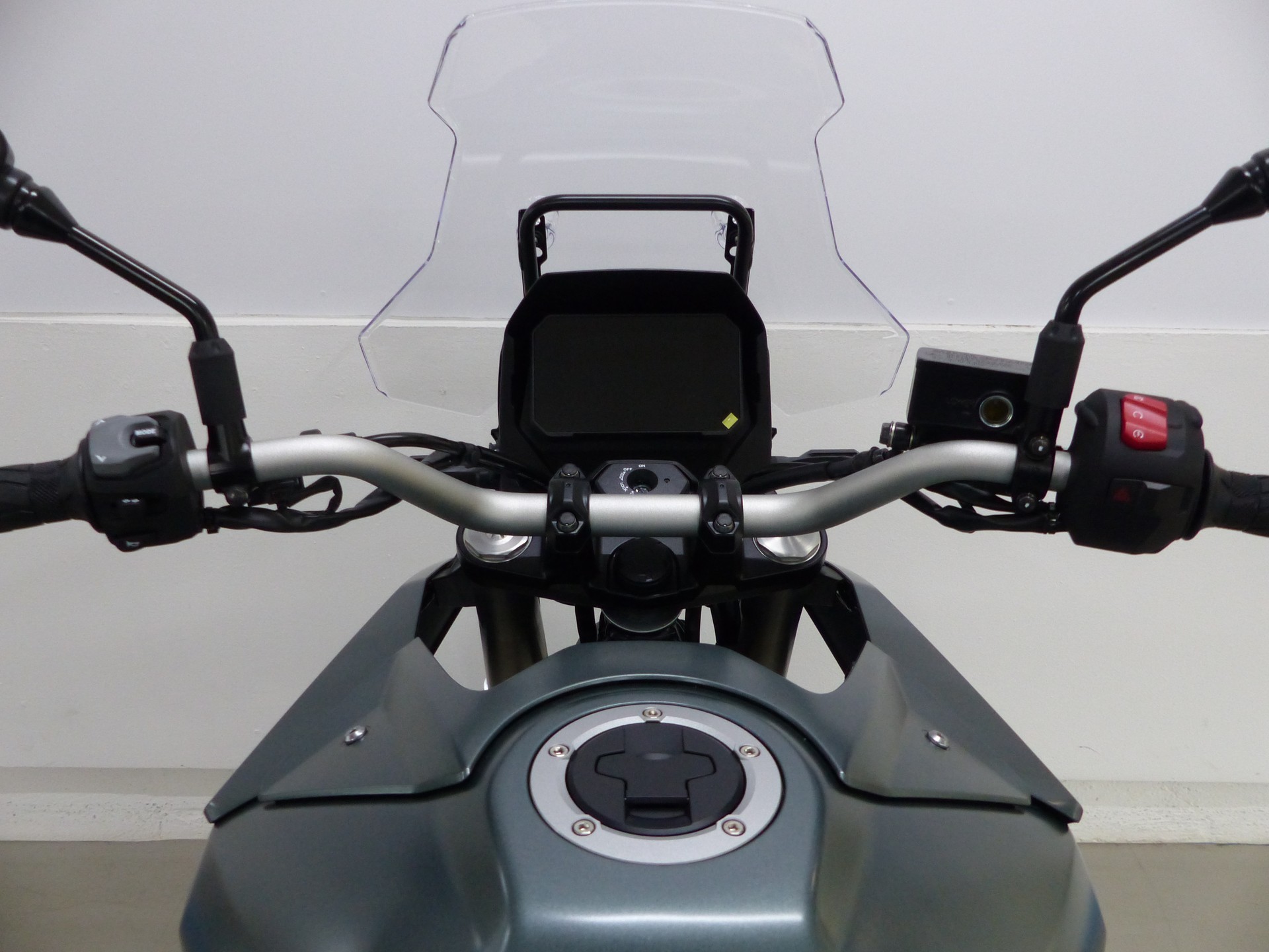 SUZUKI DL 800 V-Strom ABS-image-4
