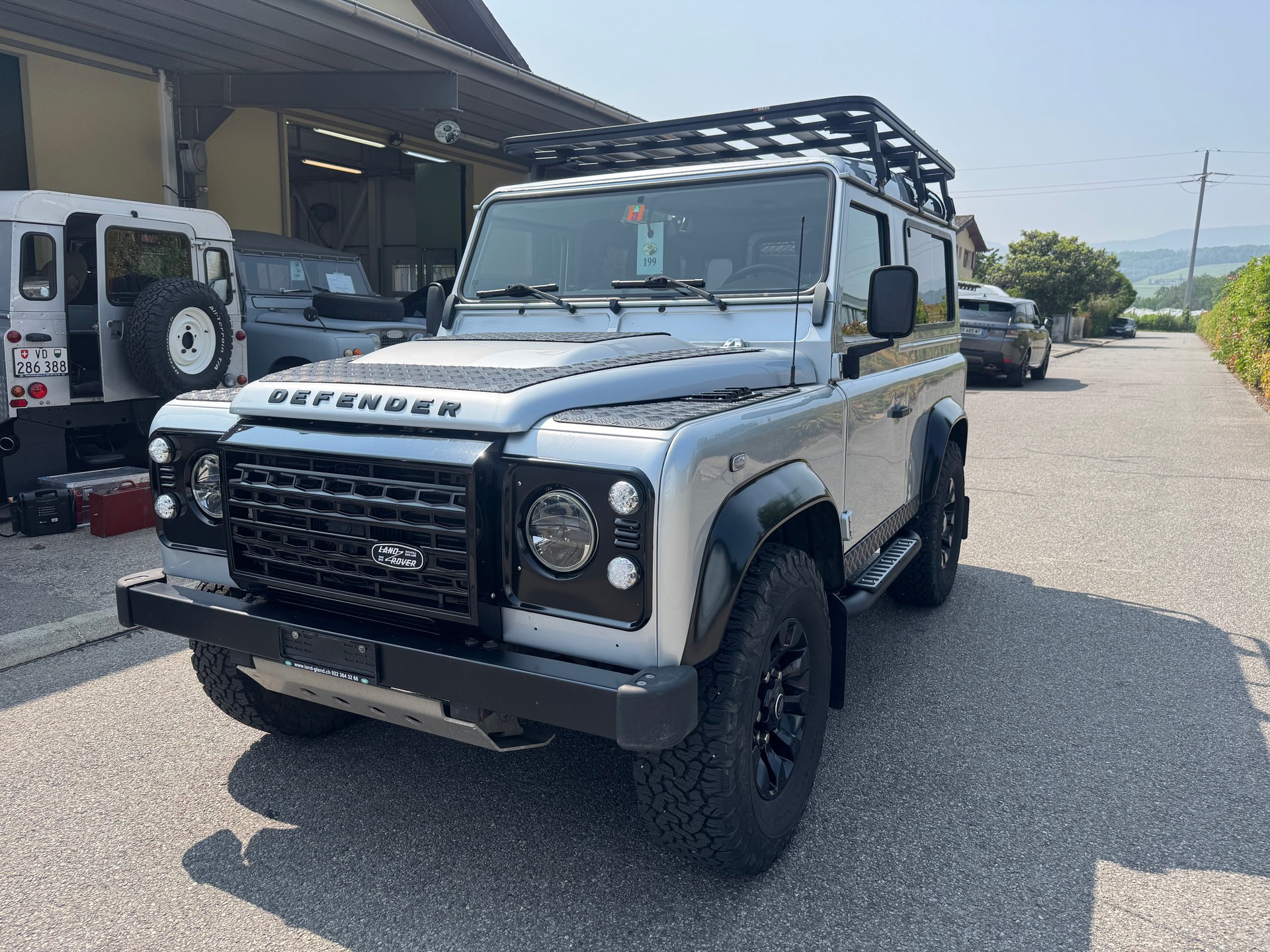 LAND ROVER Defender 90 SW 2.4Tdc-image-3