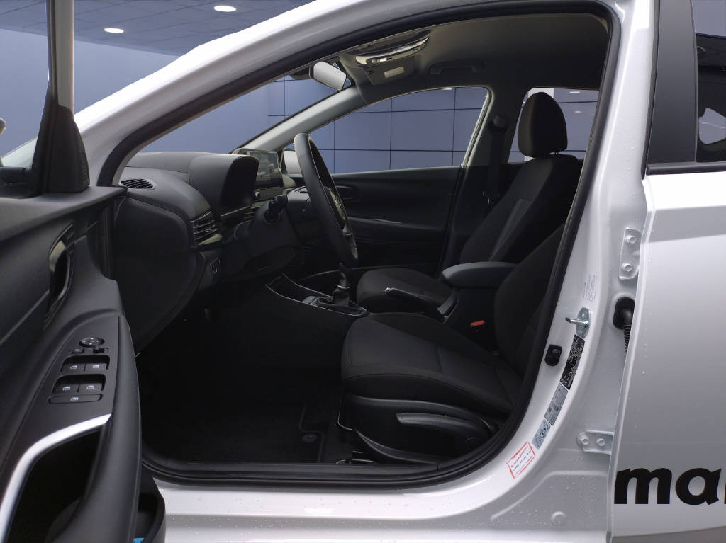 HYUNDAI i20 1.0 T-GDi Amplia-image-5