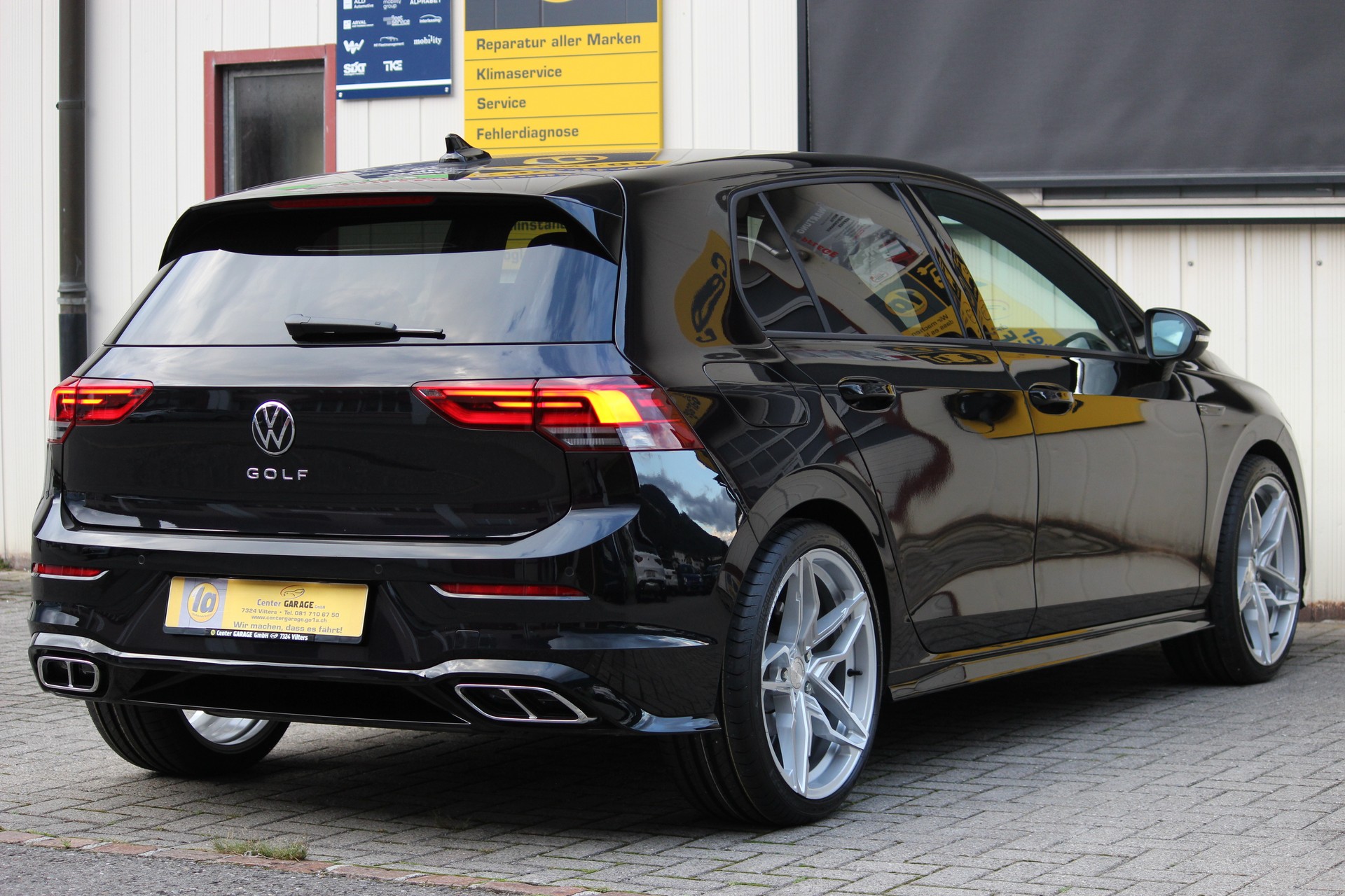 VW Golf 1.5 e TSI ACT Life R-Line DSG-image-8