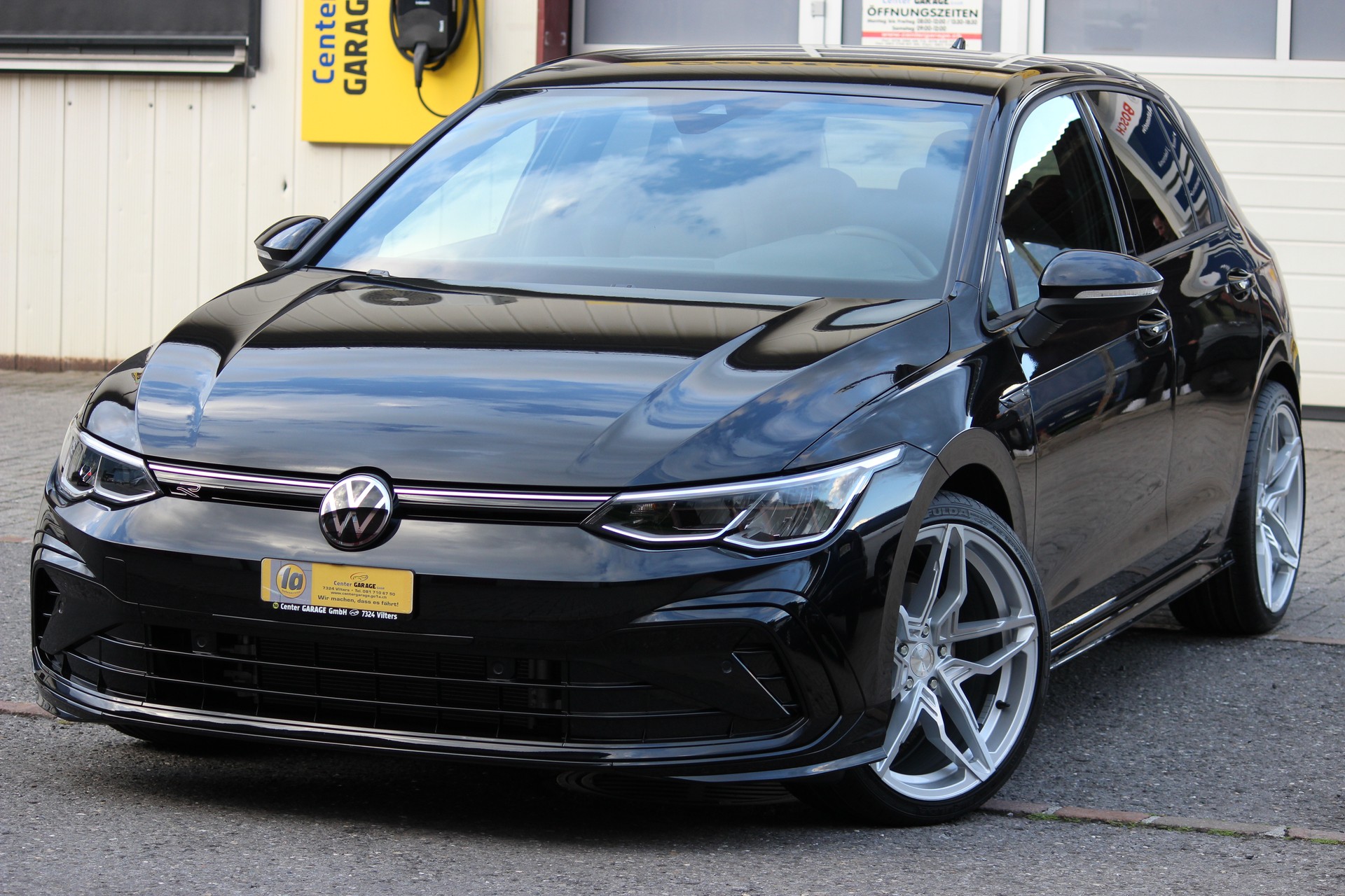 VW Golf 1.5 e TSI ACT Life R-Line DSG-showroom-element-1