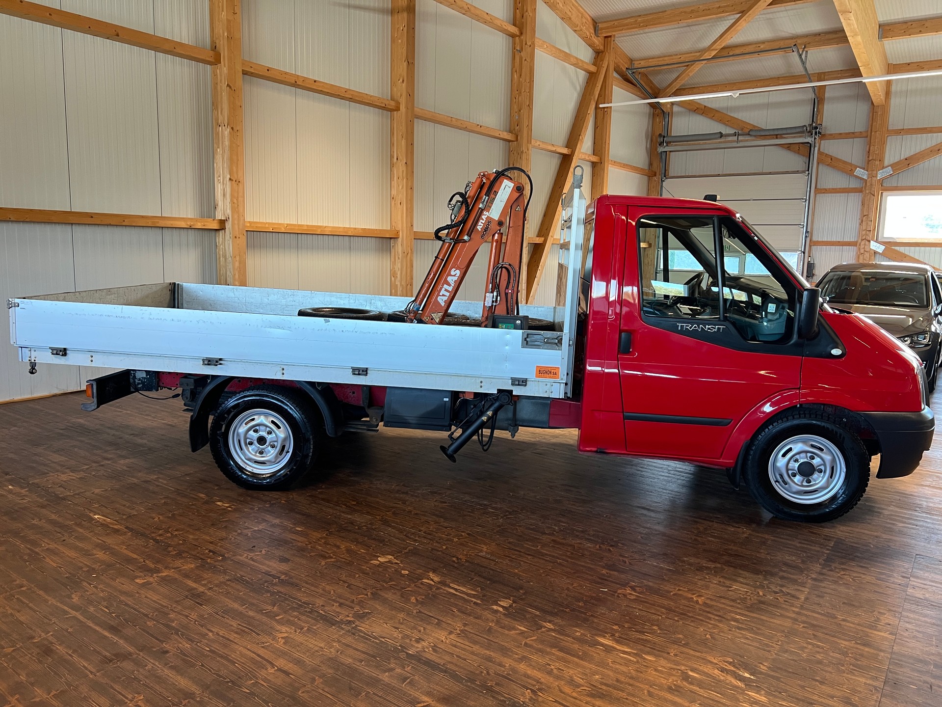 FORD Transit 2.4 TDCi 350 M 4x4-showroom-element-3