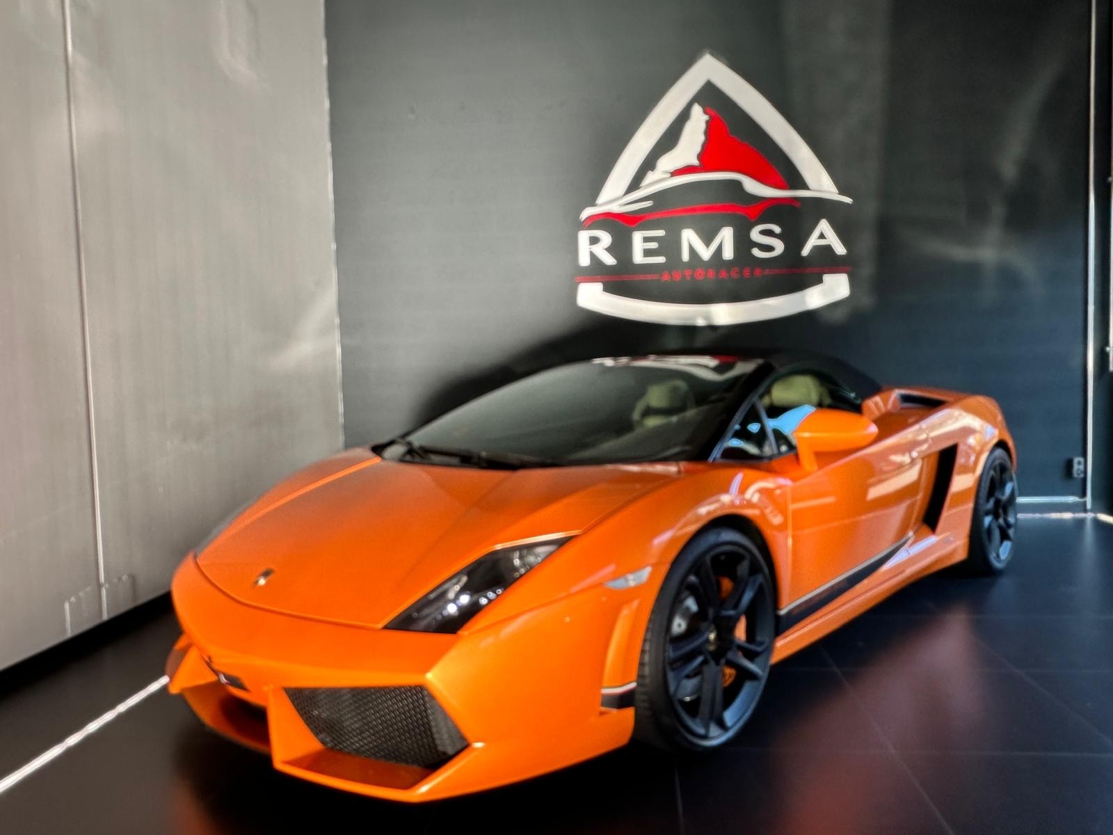 LAMBORGHINI Gallardo LP560-4 Spyder E-Gear-image-2