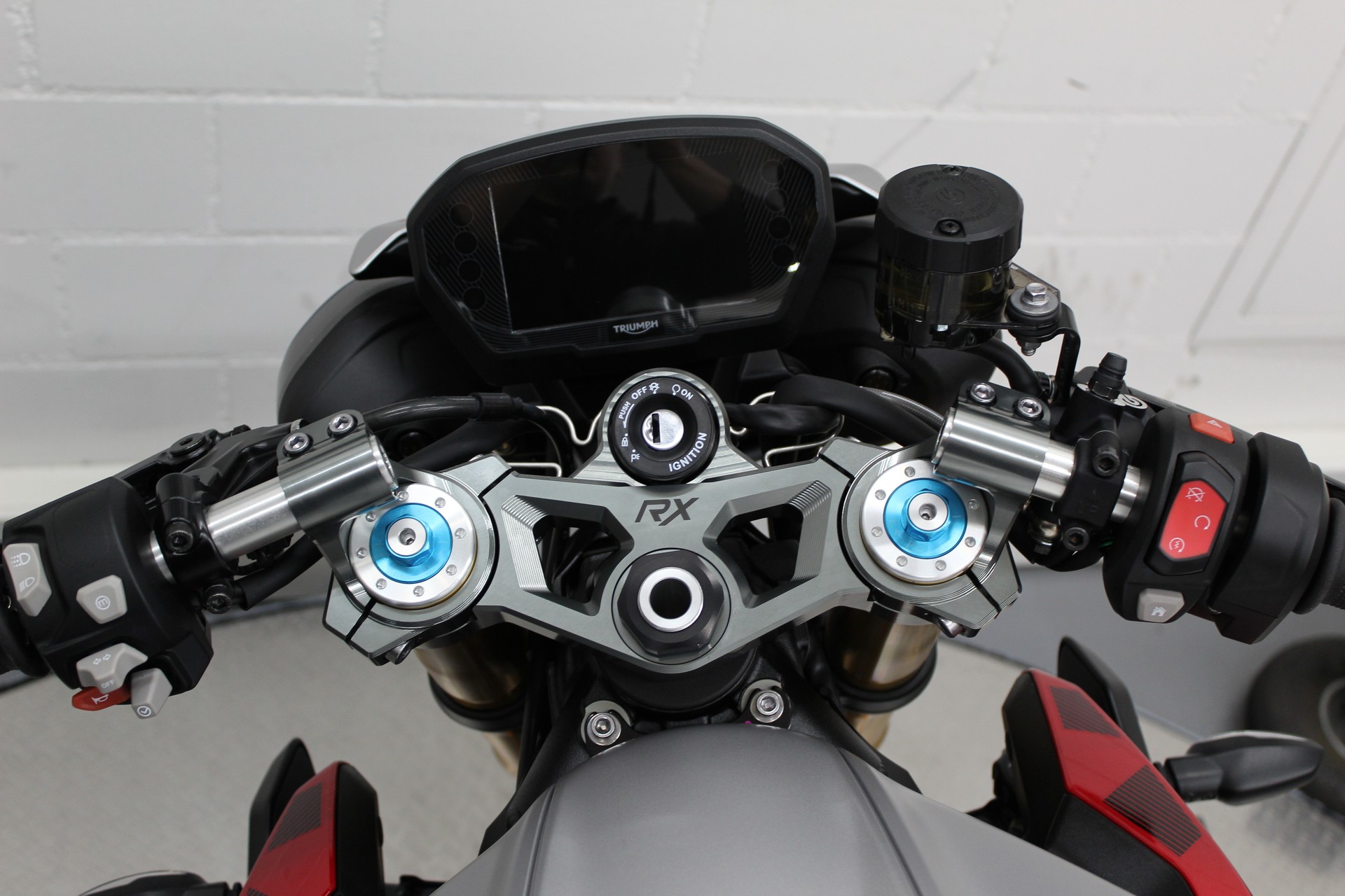 TRIUMPH Street Triple 765 RX-image-8