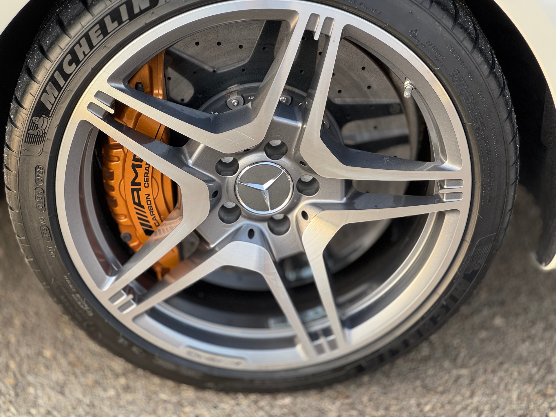 MERCEDES-BENZ CLS 63 AMG S 4Matic Speedshift MCT-image-14
