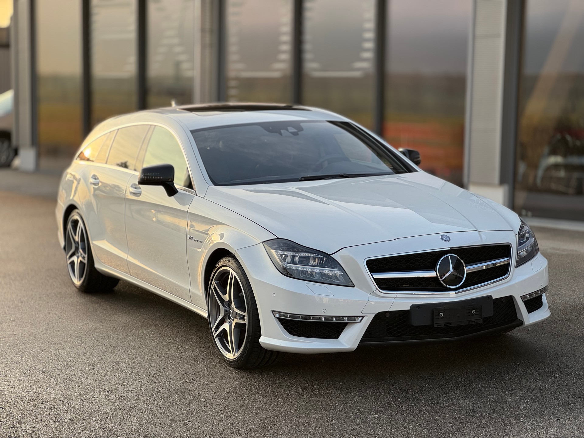 MERCEDES-BENZ CLS 63 AMG S 4Matic Speedshift MCT-image-2