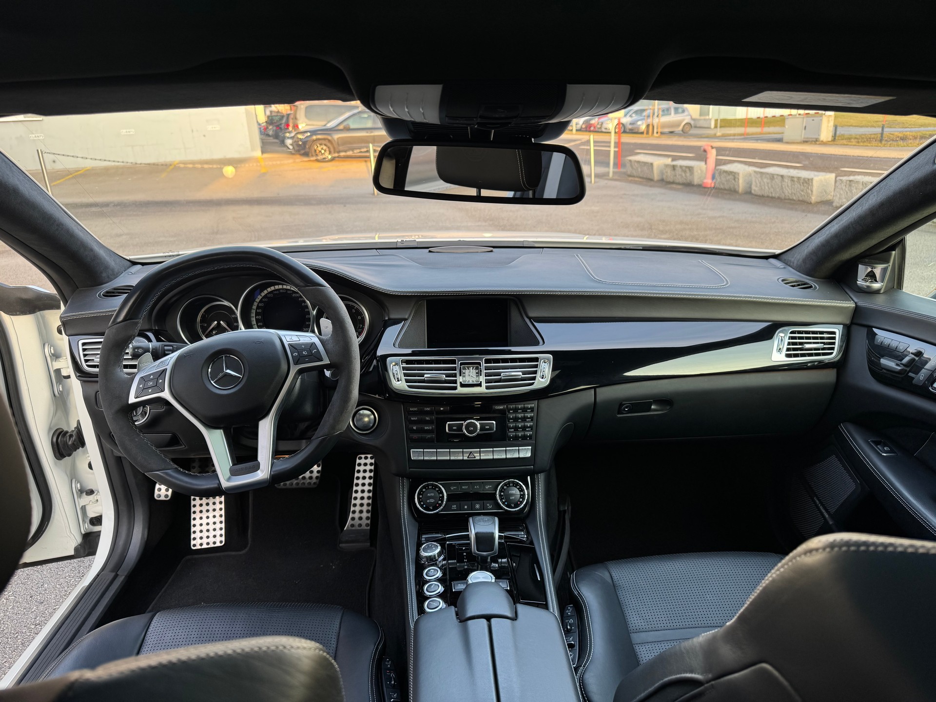 MERCEDES-BENZ CLS 63 AMG S 4Matic Speedshift MCT-image-8