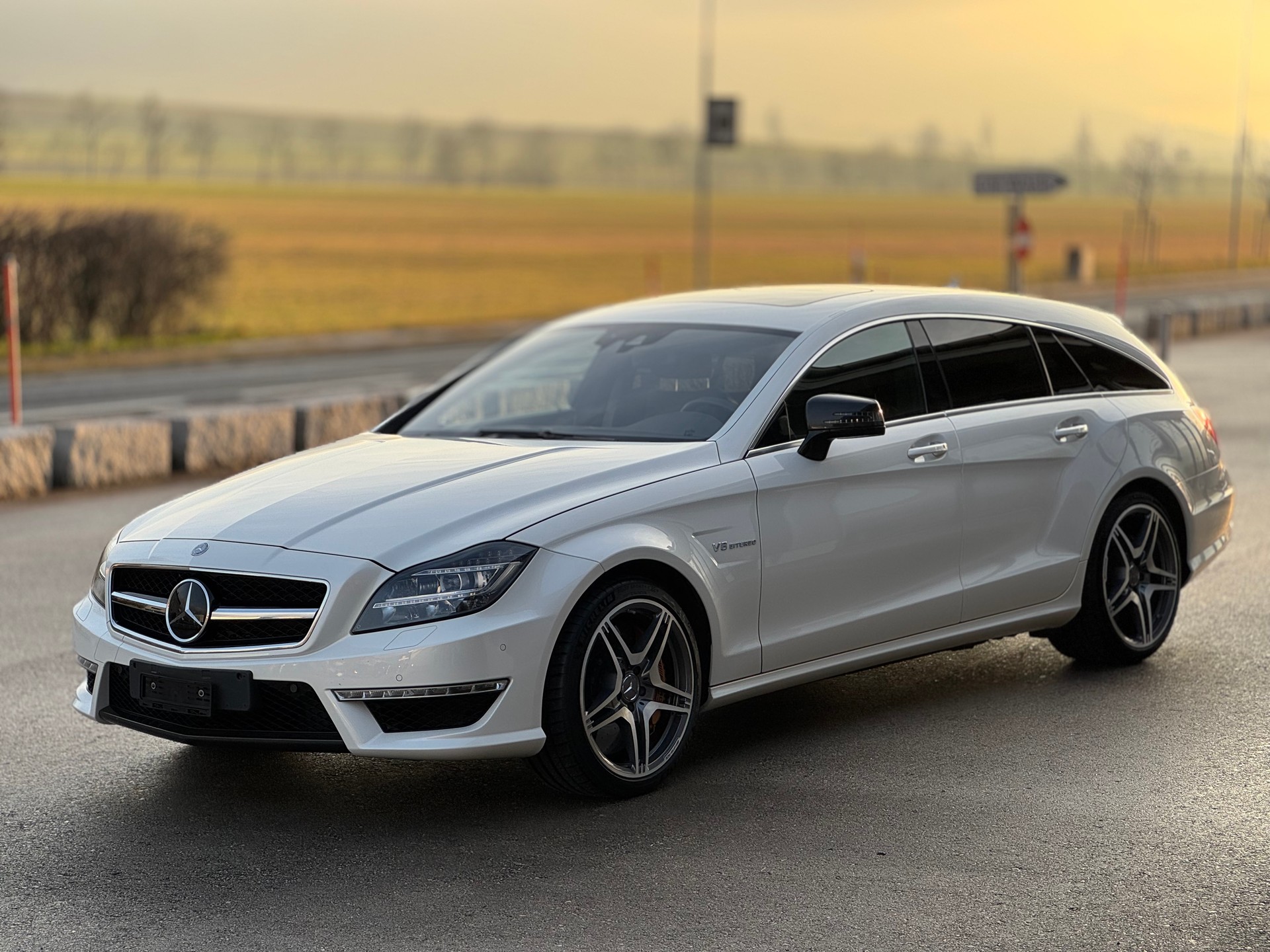 MERCEDES-BENZ CLS 63 AMG S 4Matic Speedshift MCT-image-4
