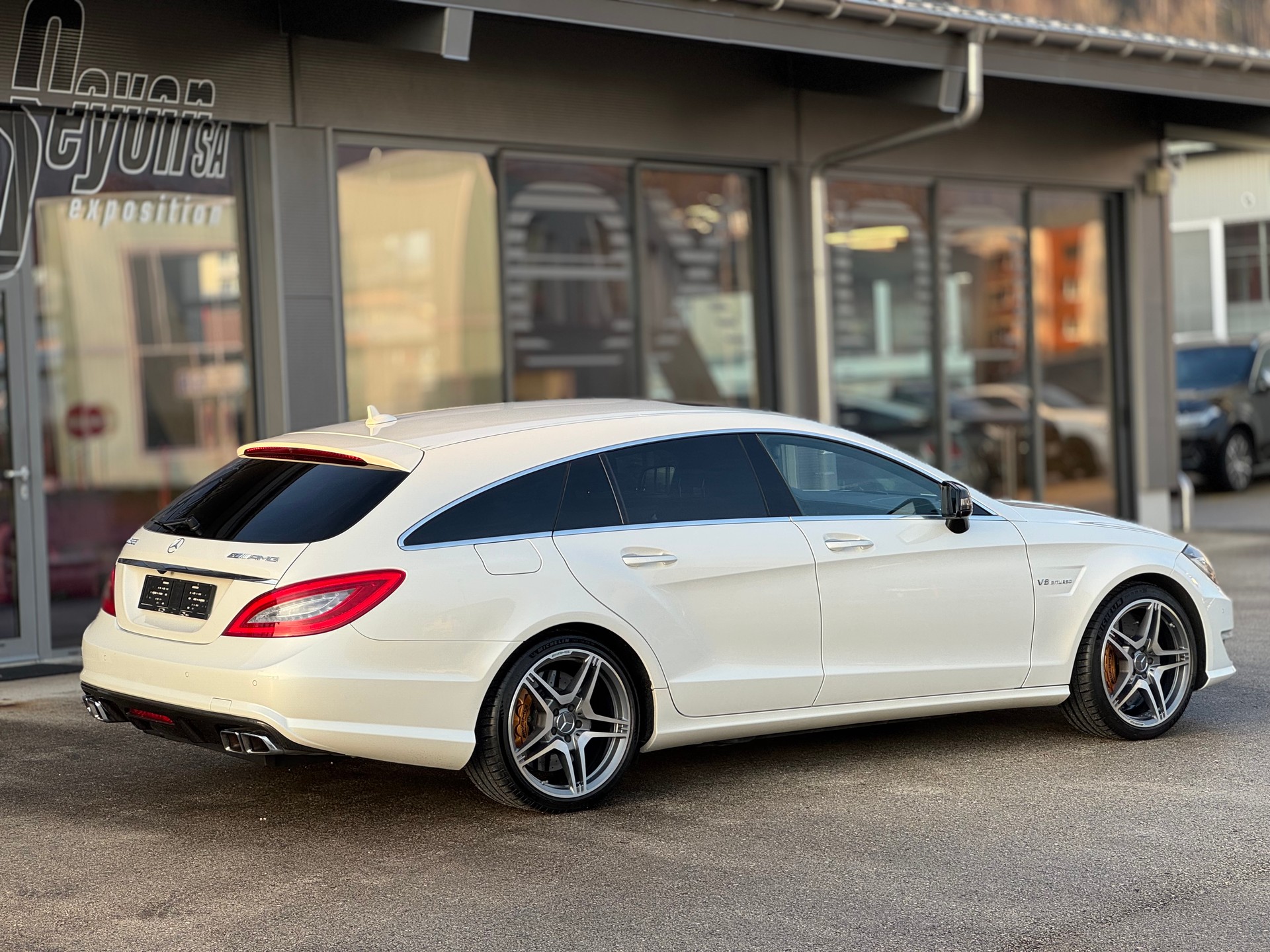 MERCEDES-BENZ CLS 63 AMG S 4Matic Speedshift MCT-image-3