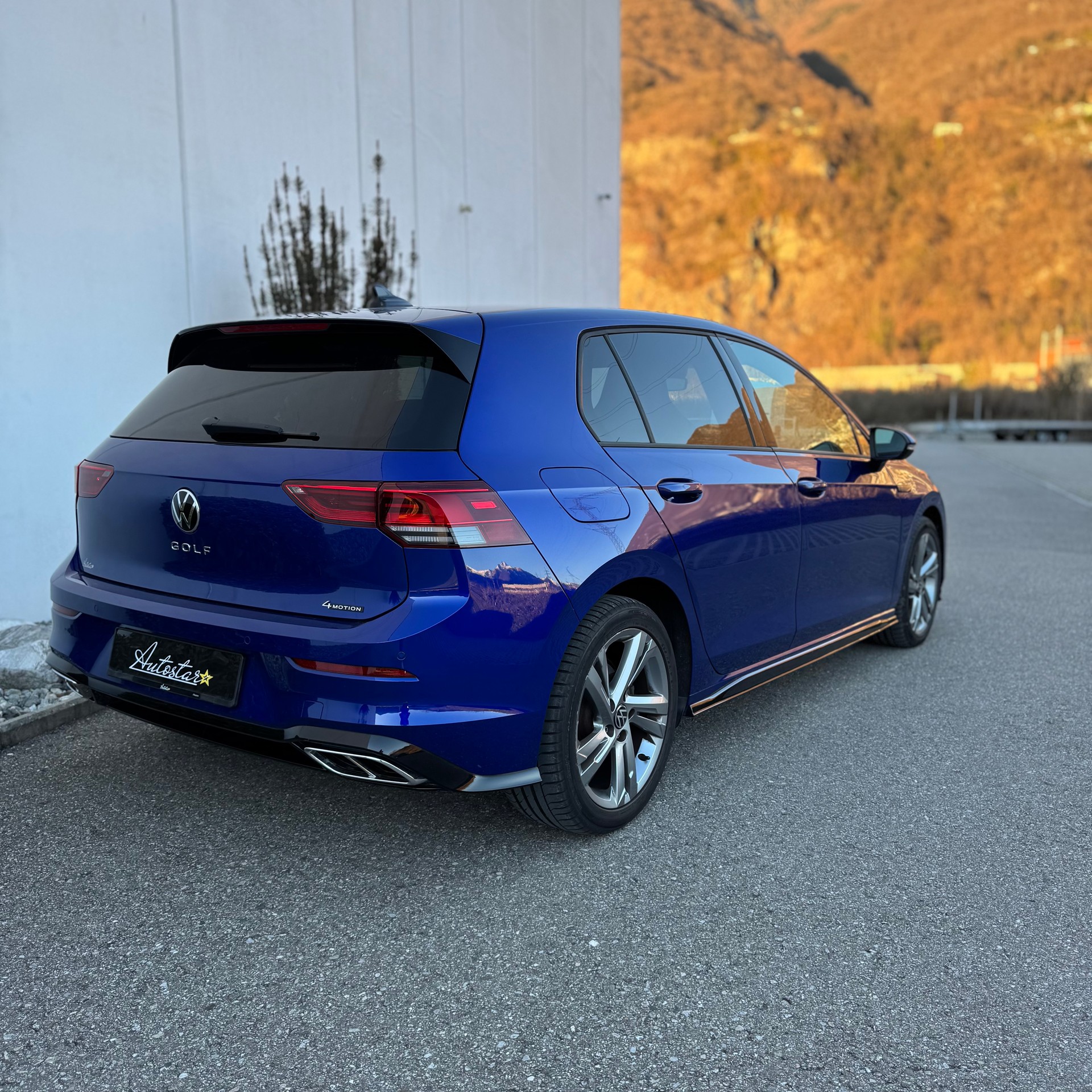 VW Golf 2.0 TSI R-Line DSG 4 Motion-image-3