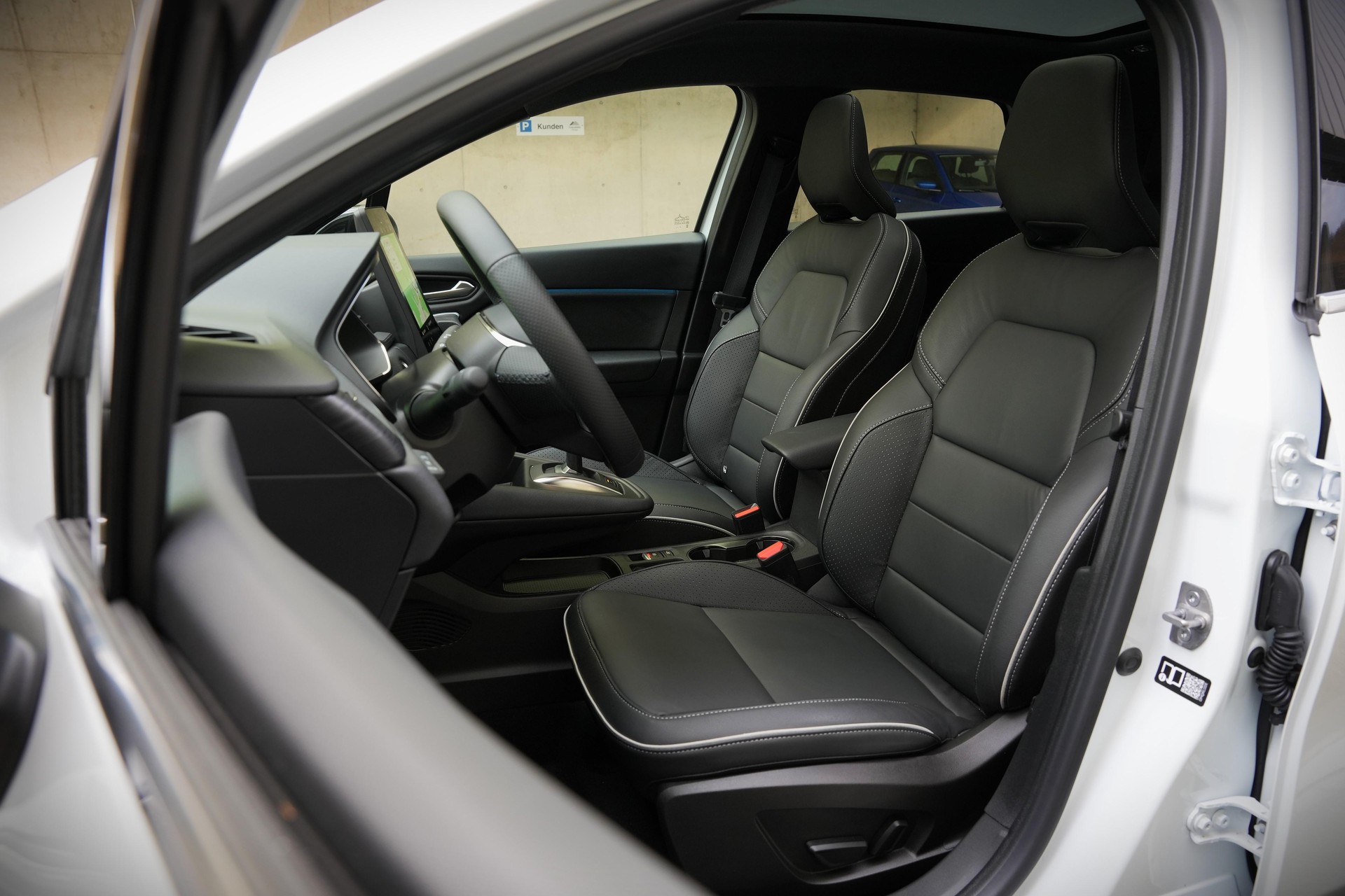 MITSUBISHI Grandis 1.8 HEV Instyle-image-5