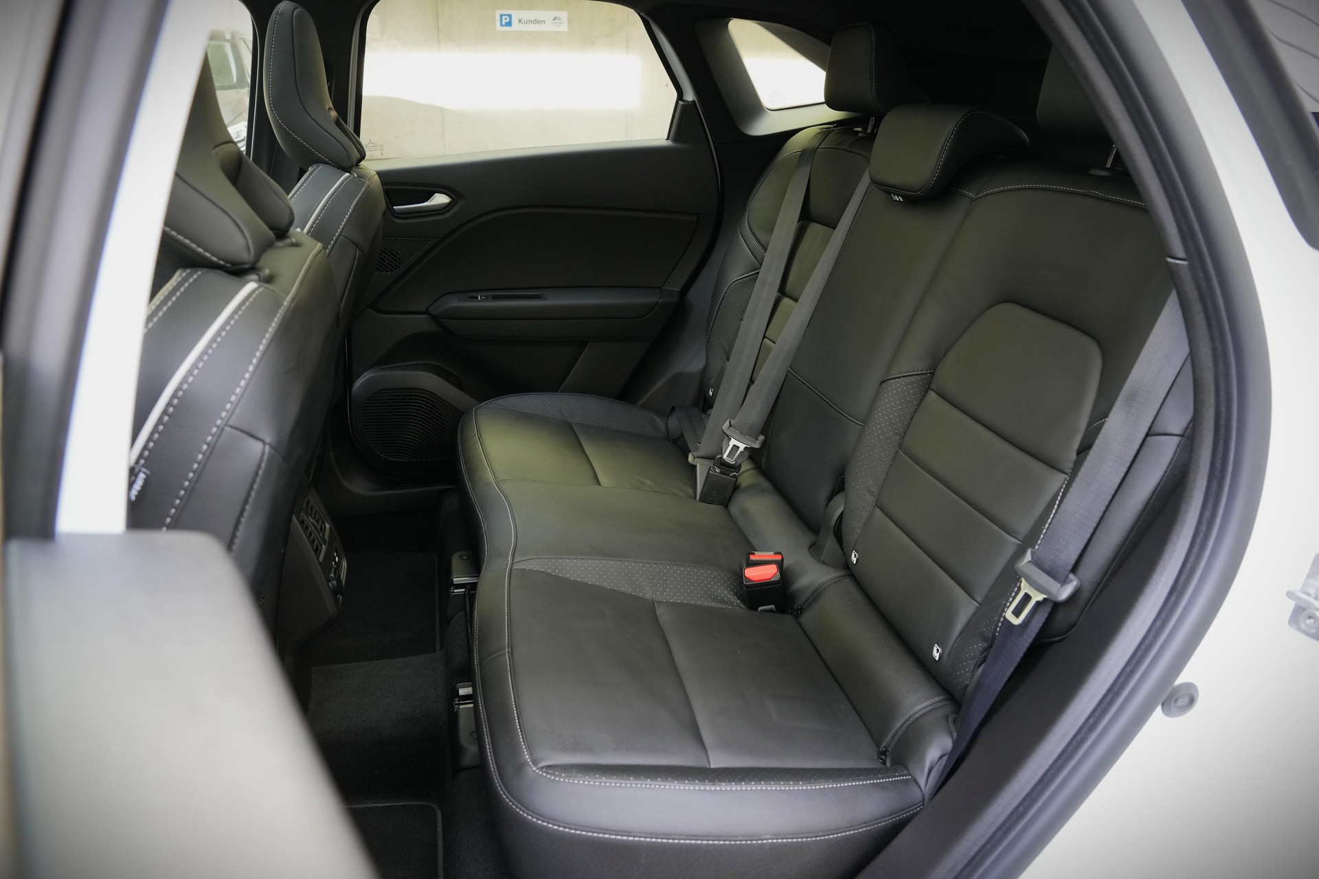 MITSUBISHI Grandis 1.8 HEV Instyle-image-7
