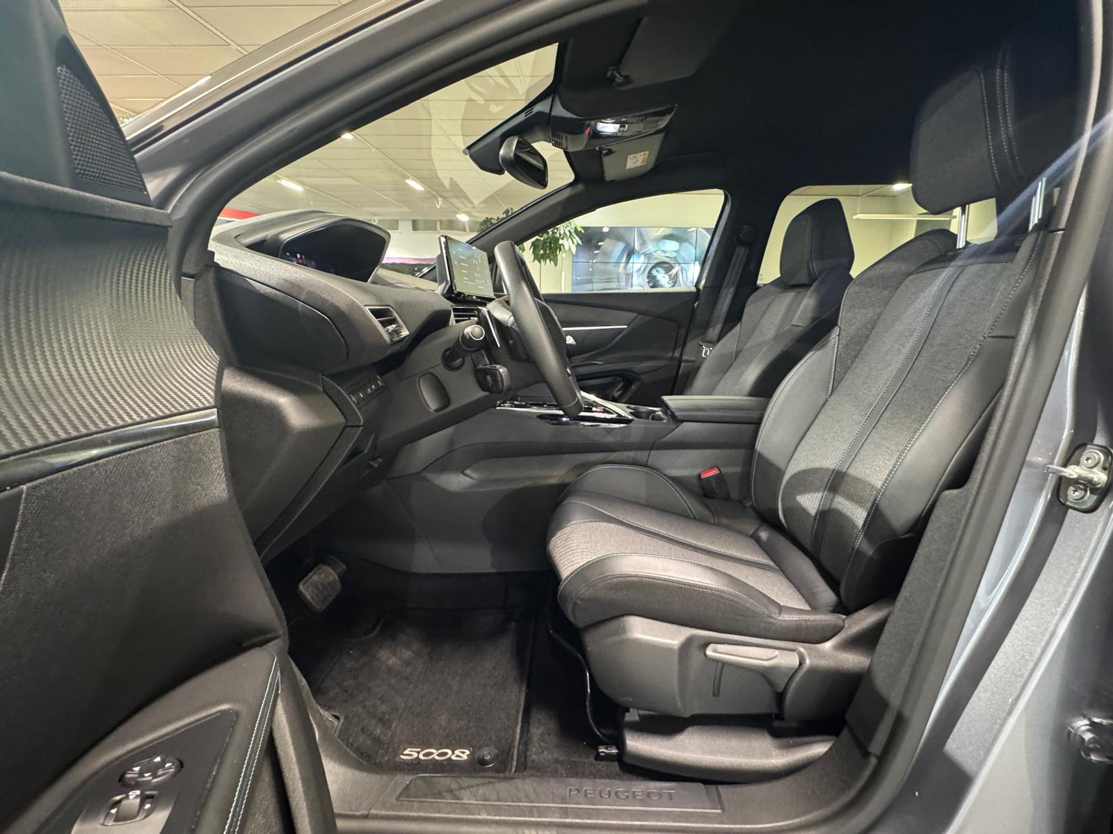 PEUGEOT 5008 1.5 BlueHDi Allure Pack-image-10