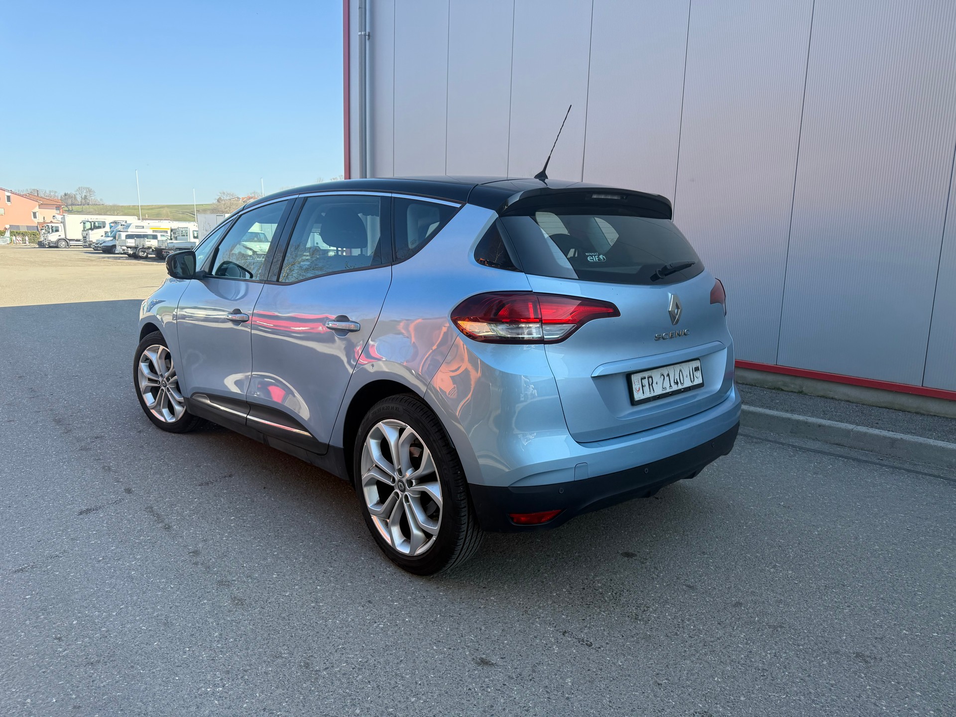 RENAULT Scénic 1.2 16V Turbo Zen-image-7