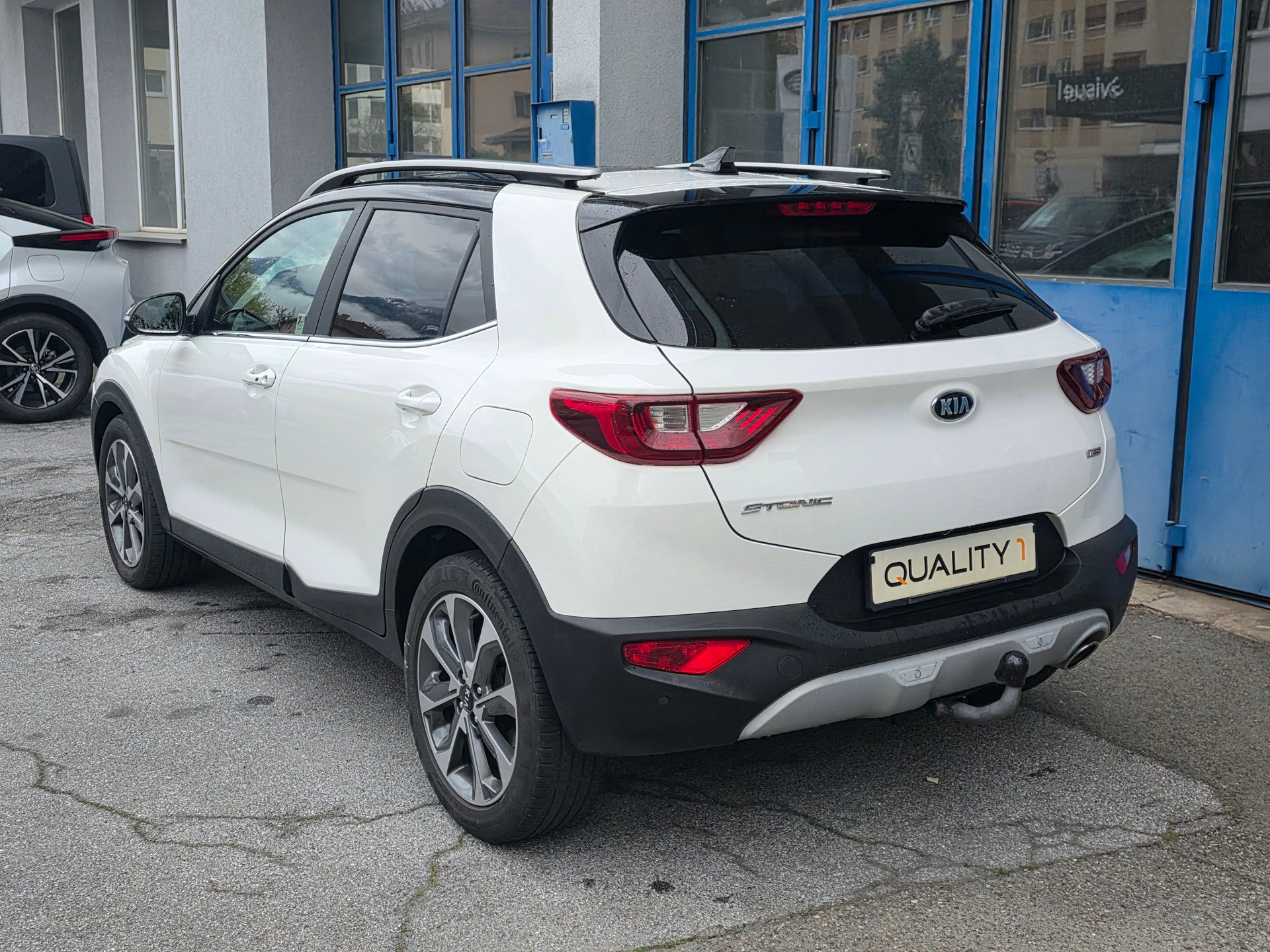 KIA Stonic 1.0 T-GDi-showroom-element-3