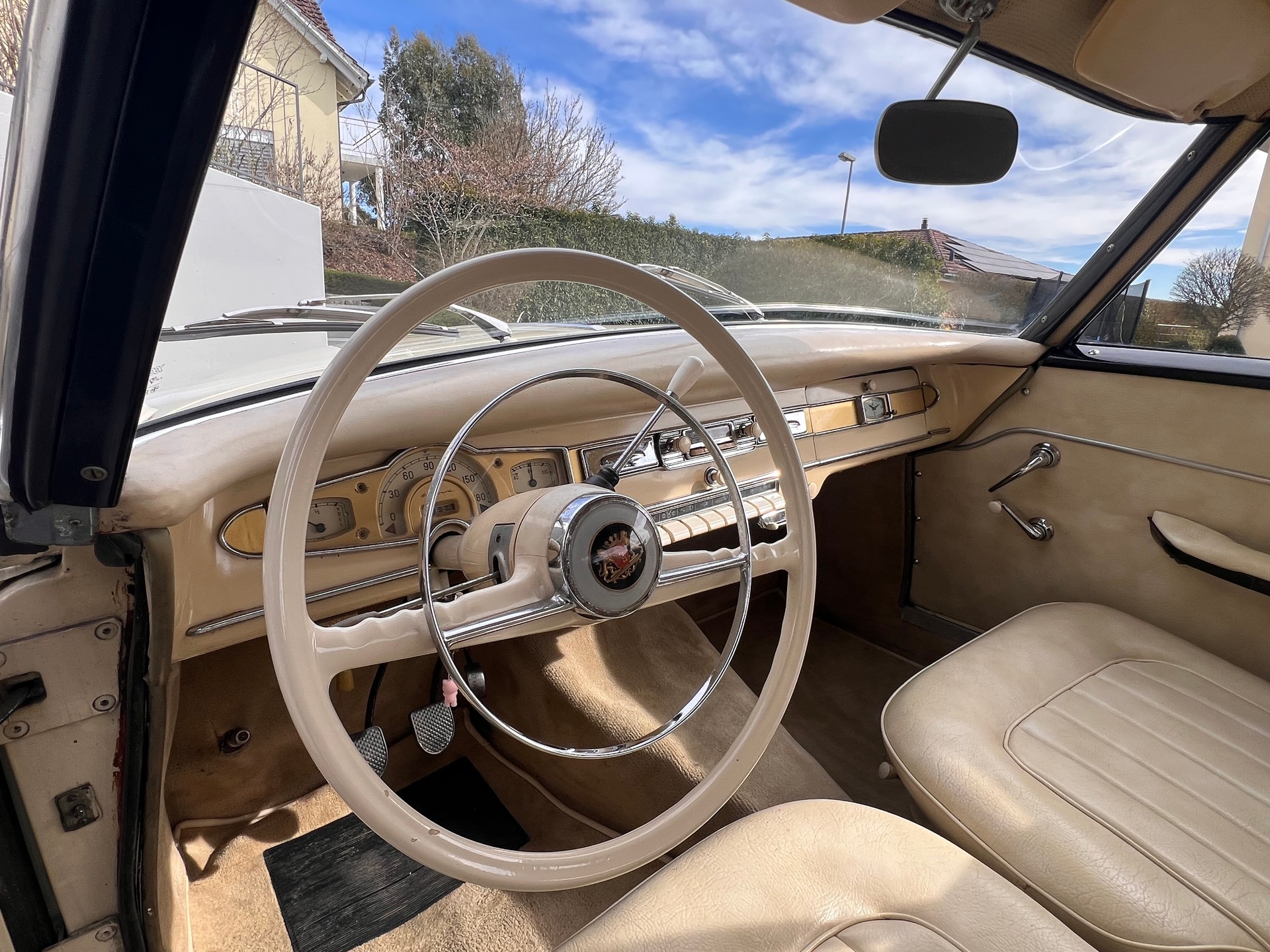 BORGWARD Isabella Coupe-image-8