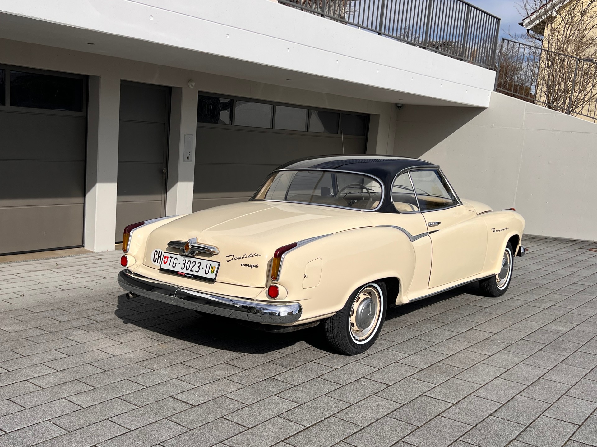 BORGWARD Isabella Coupe-image-1