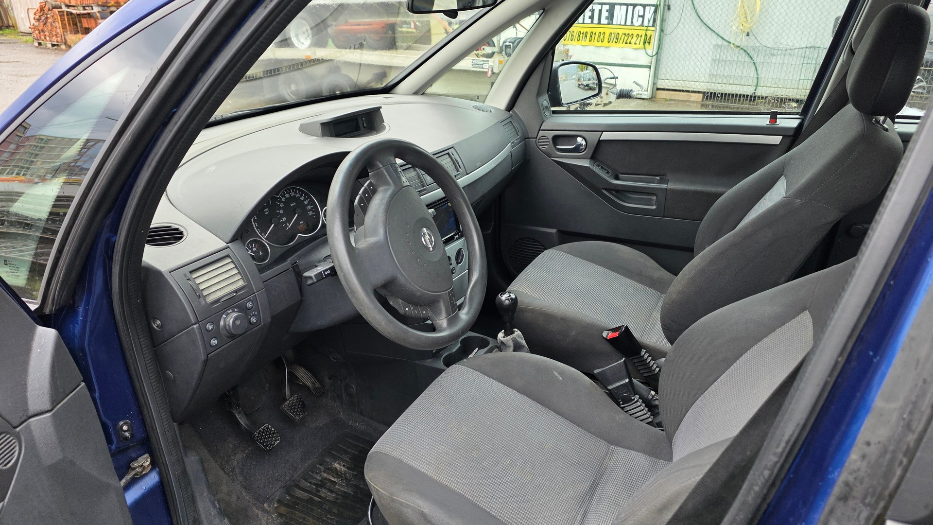 OPEL Meriva 1.8i 16V Cosmo-image-8