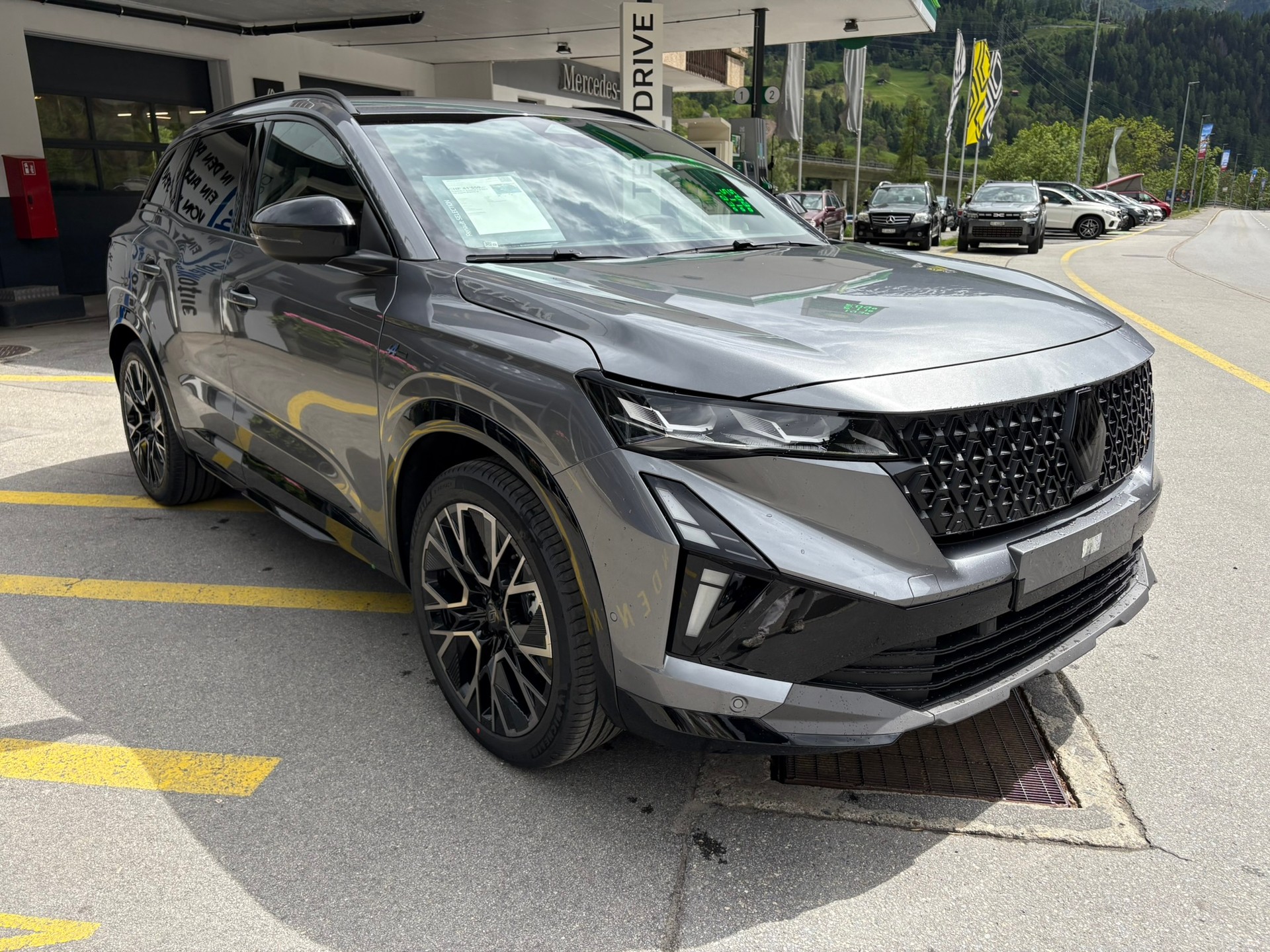 RENAULT Austral 1.2 HEV 200 esprit Alpine A-showroom-element-2