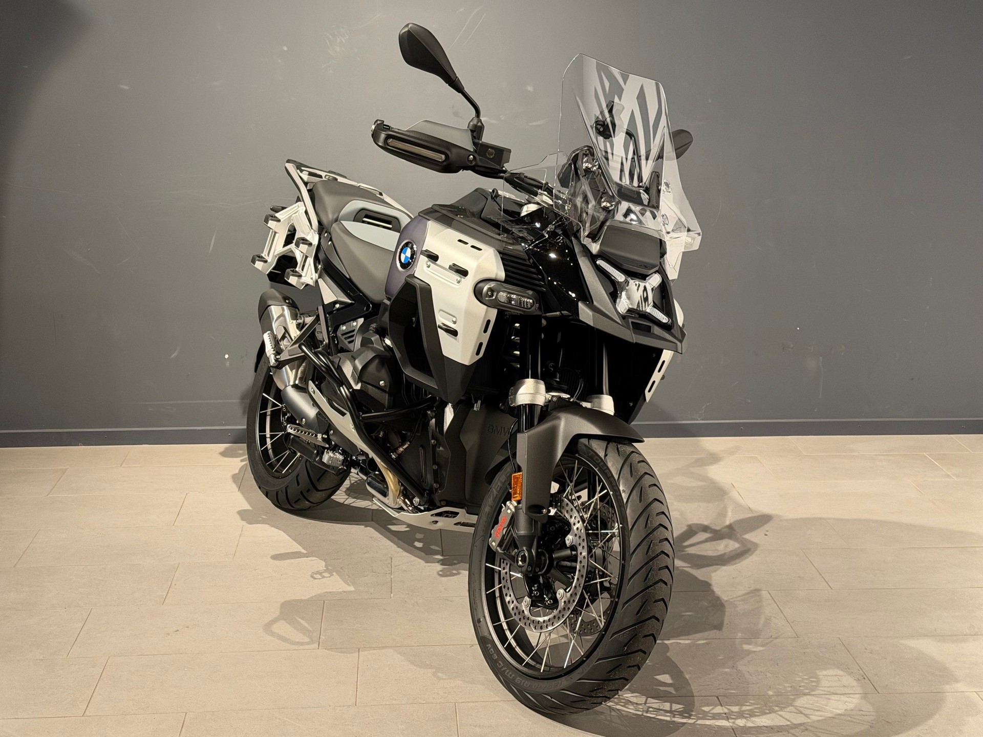 BMW R 1300 GS Adventure !Boxer Prämie! 1500.--image-1