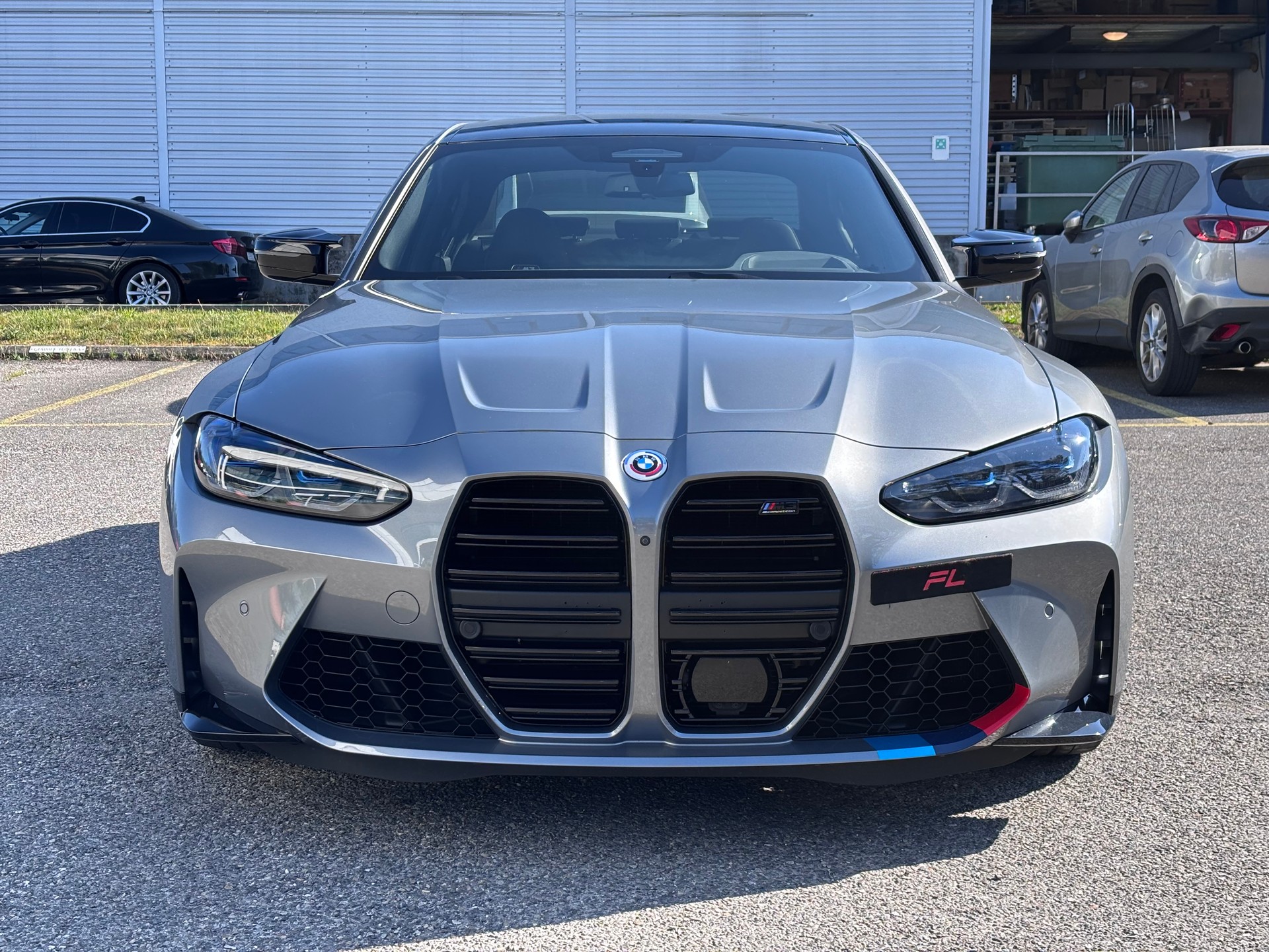 BMW M3 Competition-showroom-element-2
