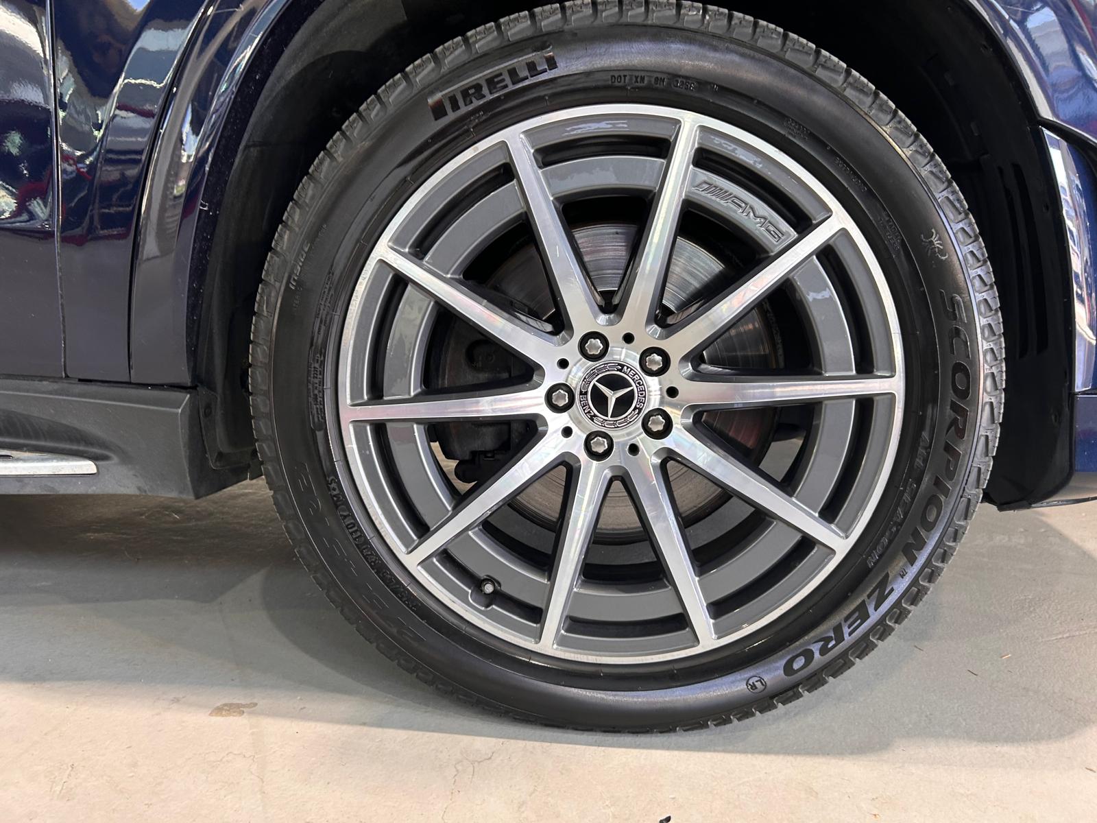 MERCEDES-BENZ GLS 350 d AMG Line 4matic-image-25