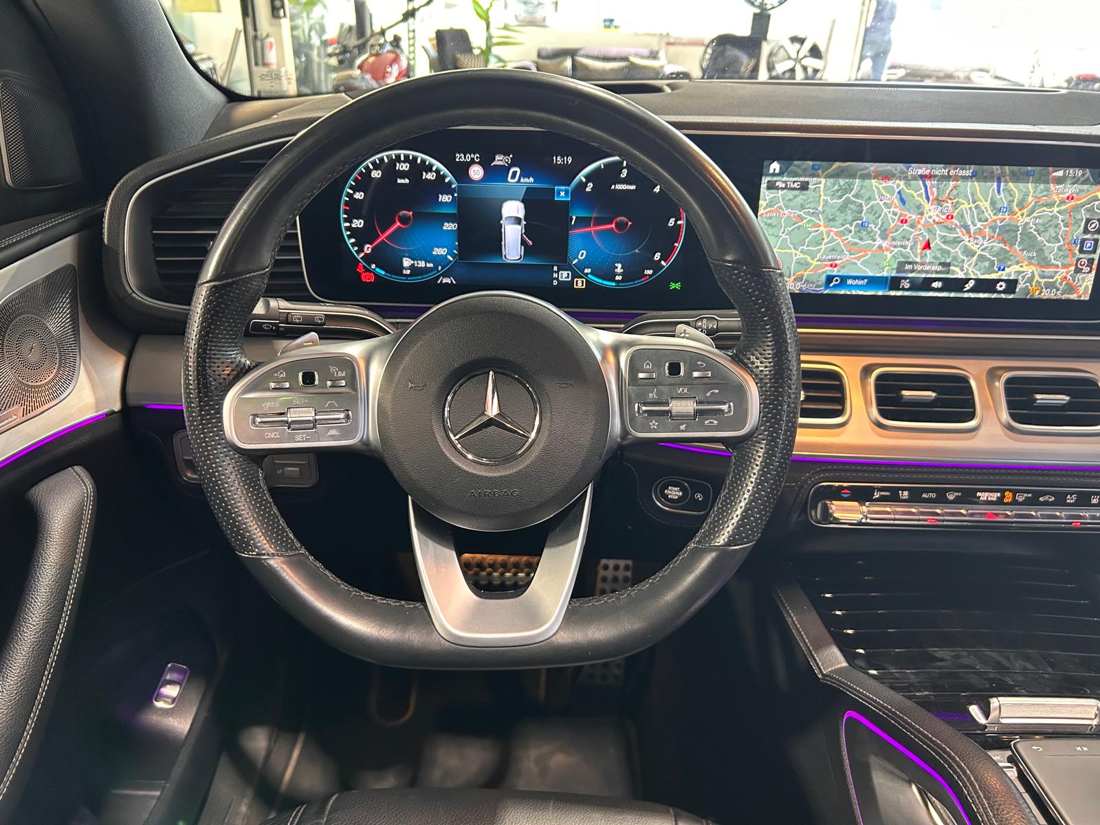 MERCEDES-BENZ GLS 350 d AMG Line 4matic-image-11