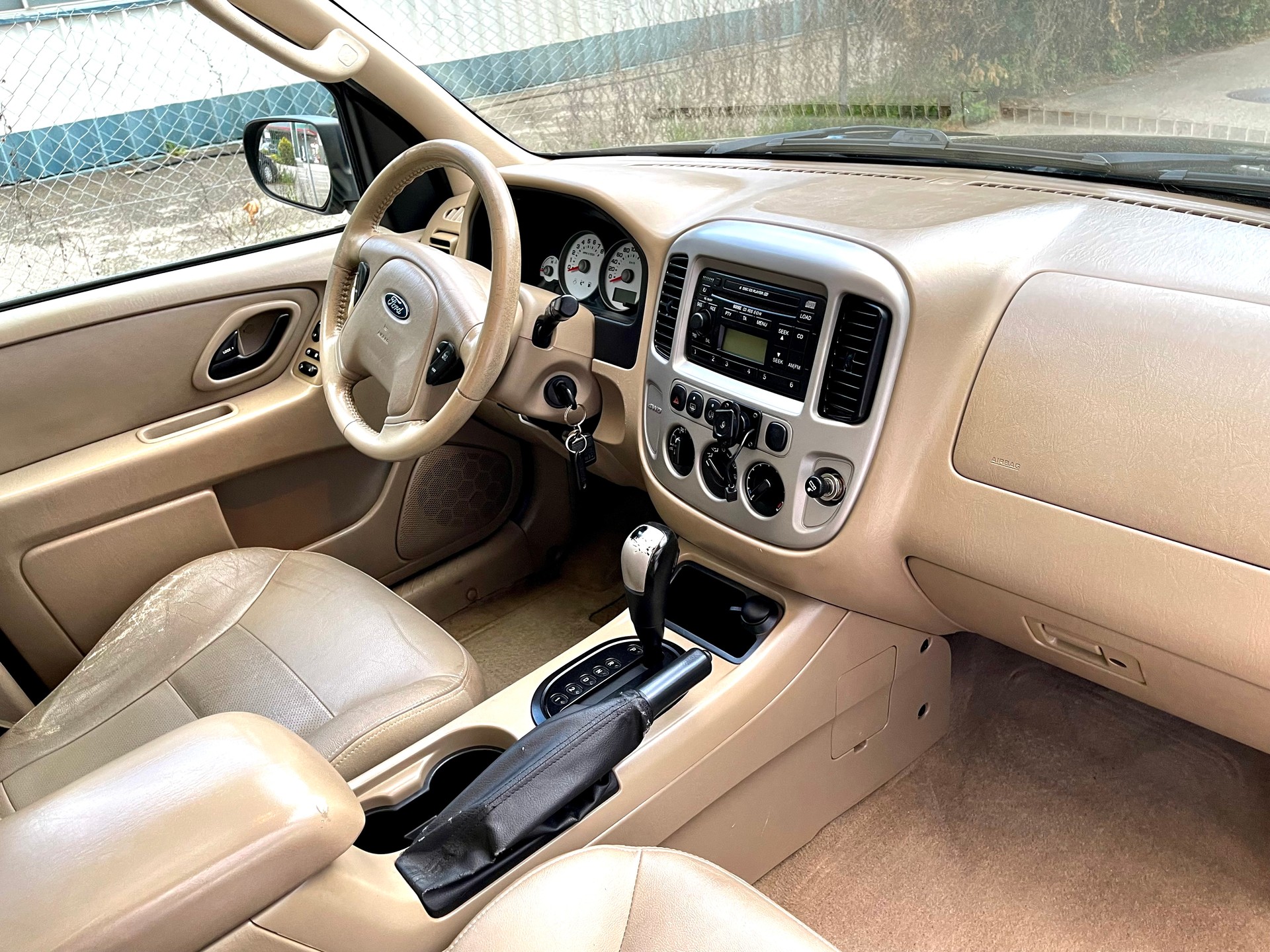 FORD Maverick 3.0 24V Executive-image-10