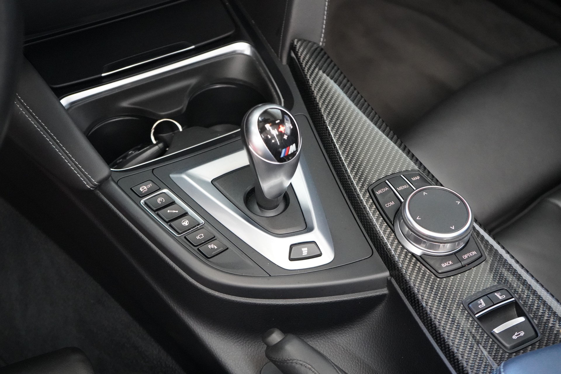 BMW M4 Cabriolet Drivelogic M Competition-image-18