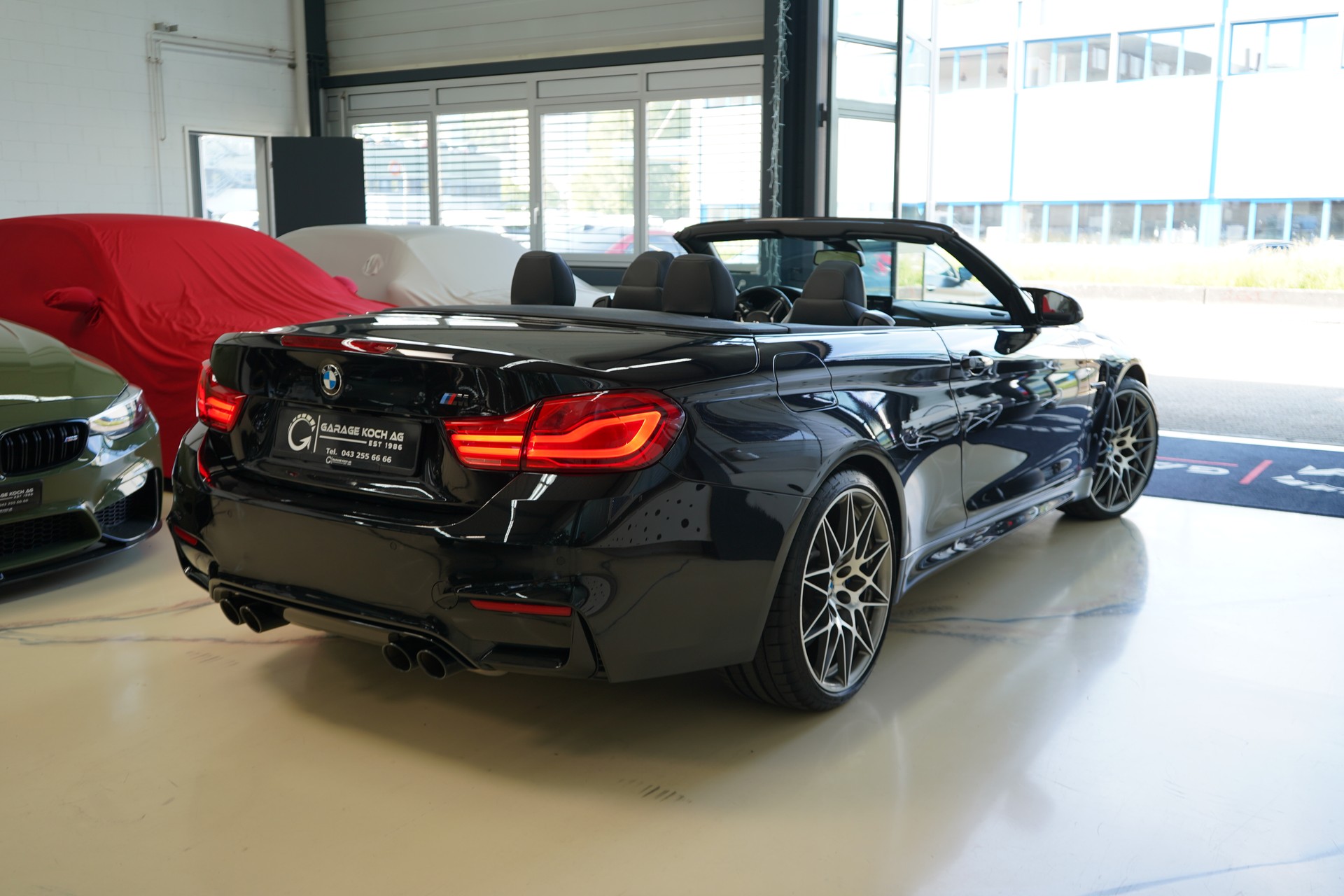 BMW M4 Cabriolet Drivelogic M Competition-image-8