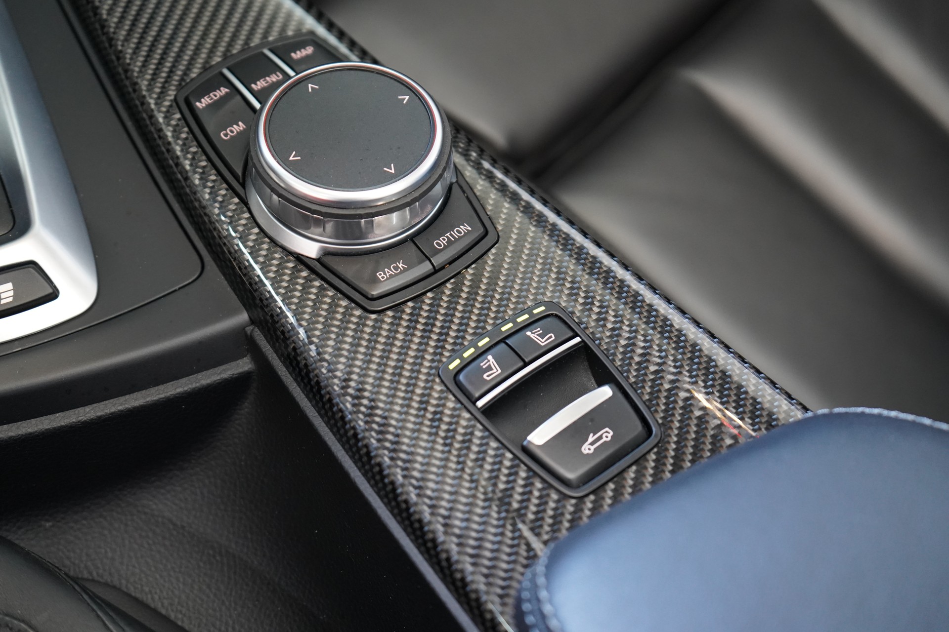 BMW M4 Cabriolet Drivelogic M Competition-image-19