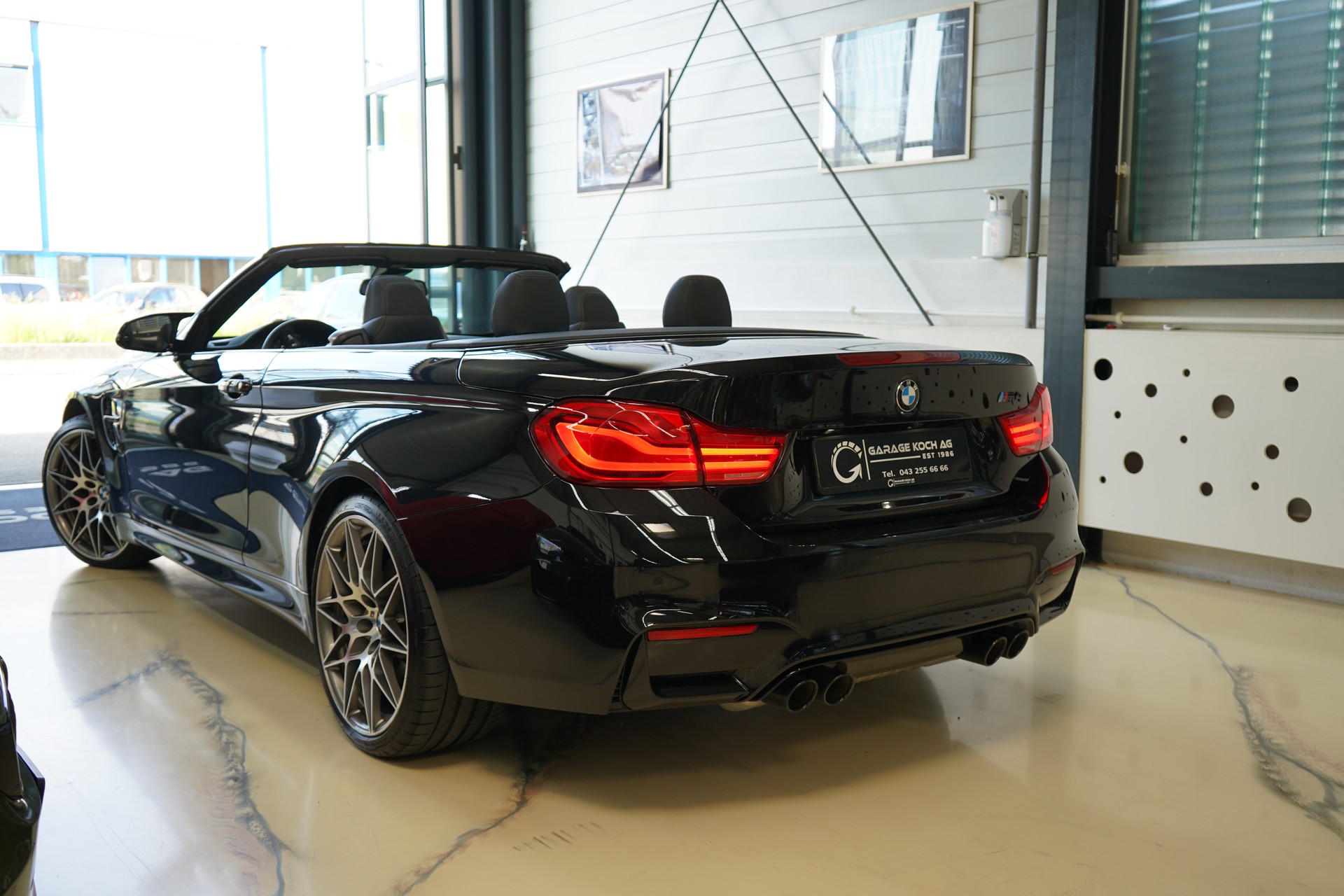 BMW M4 Cabriolet Drivelogic M Competition-image-5