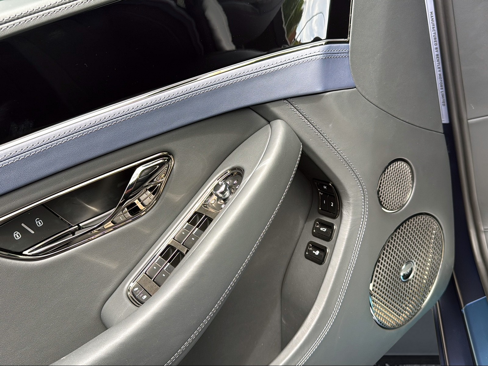 BENTLEY Continental GTC S 4.0 V8 PHEV-image-12
