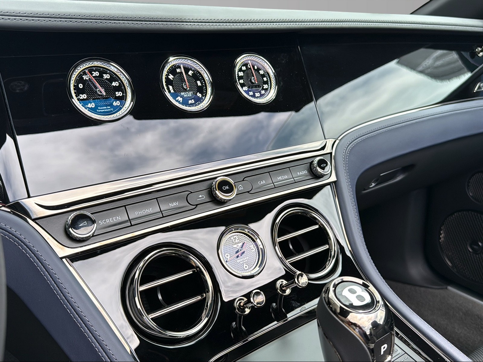 BENTLEY Continental GTC S 4.0 V8 PHEV-image-13