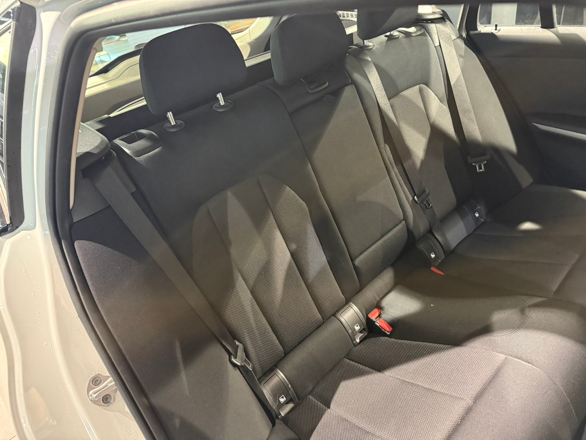 BMW 320d xDrive 48V Touring Steptronic-image-20