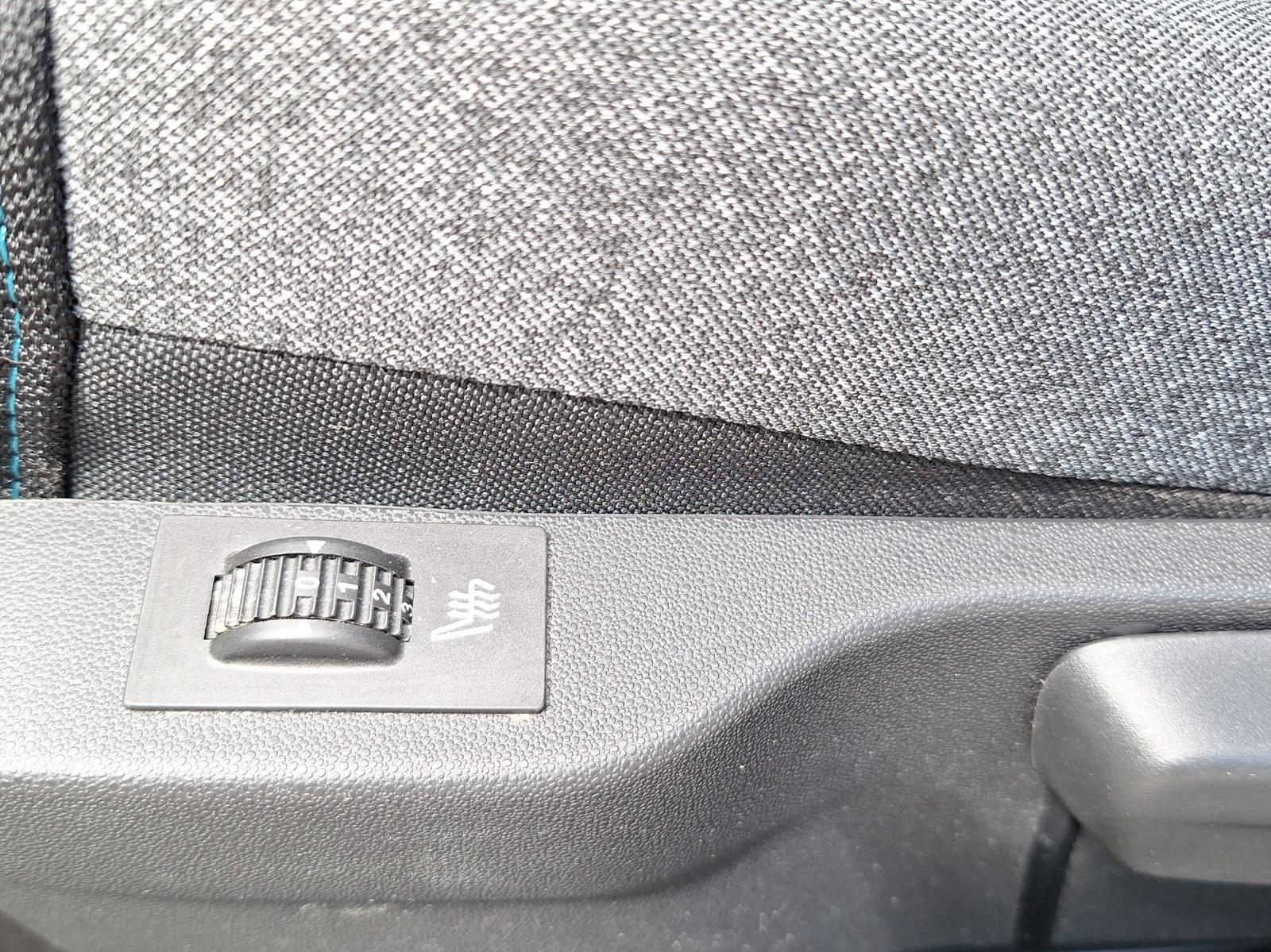 CITROEN C4 Cactus 1.2 PureTech Shine-image-19