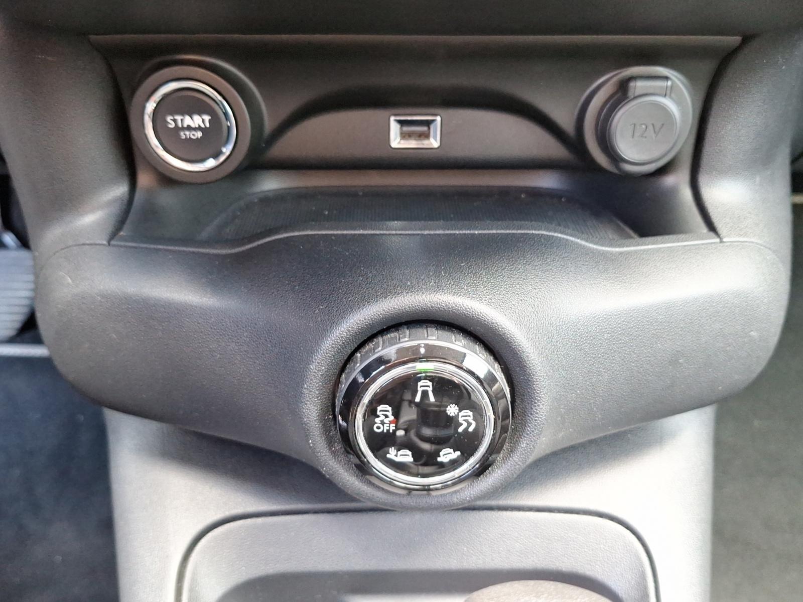 CITROEN C4 Cactus 1.2 PureTech Shine-image-12