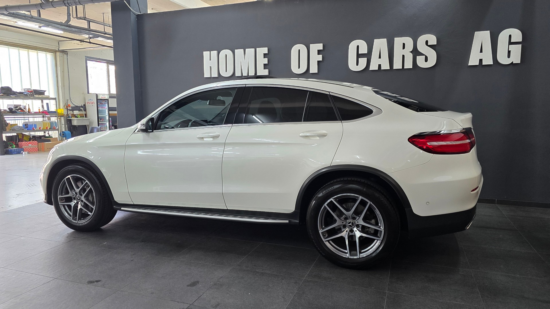MERCEDES-BENZ GLC Coupé 300 AMG Line 4Matic 9G-Tronic-image-6